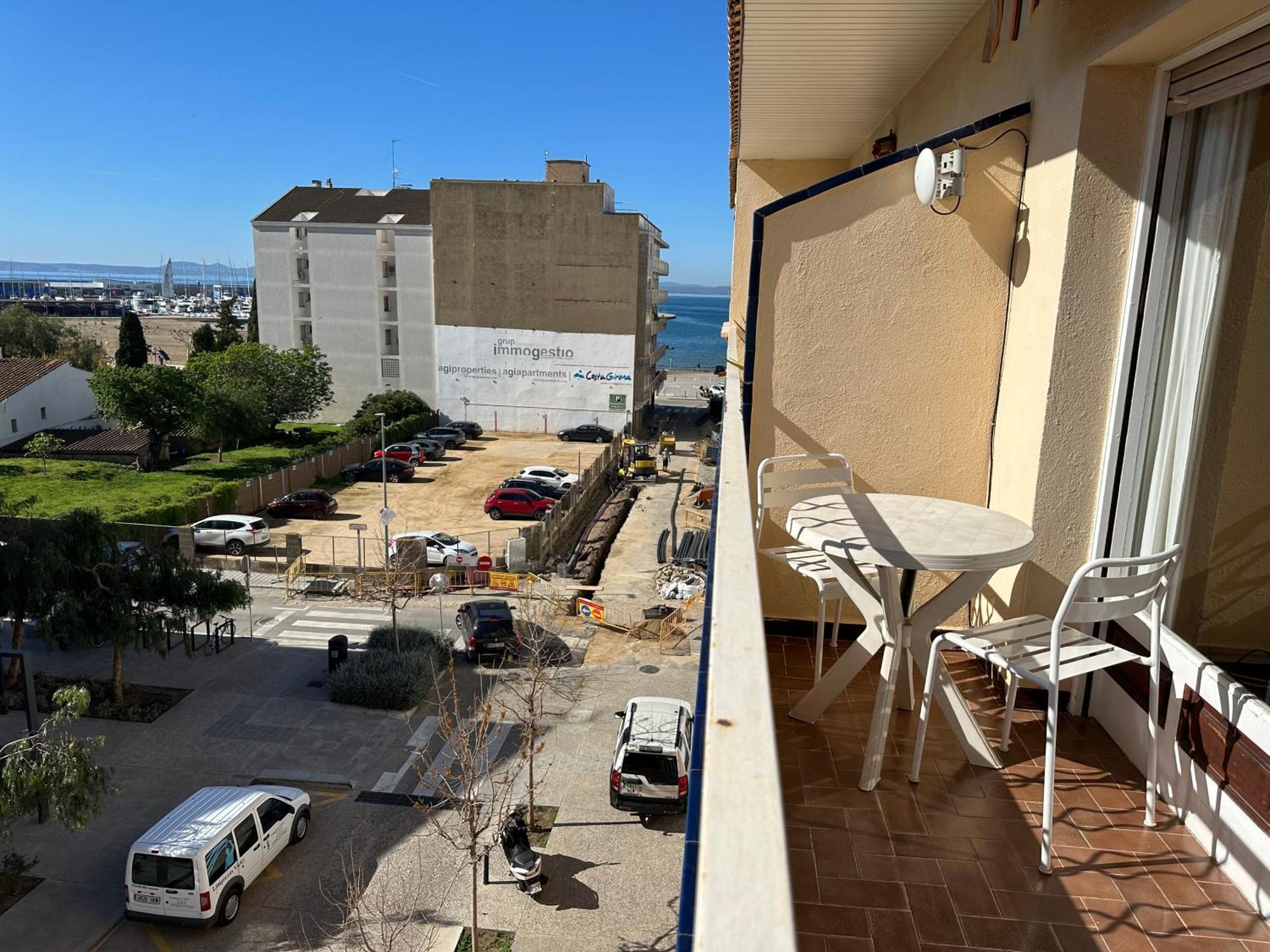 Agi Llotja Plazza Apartment