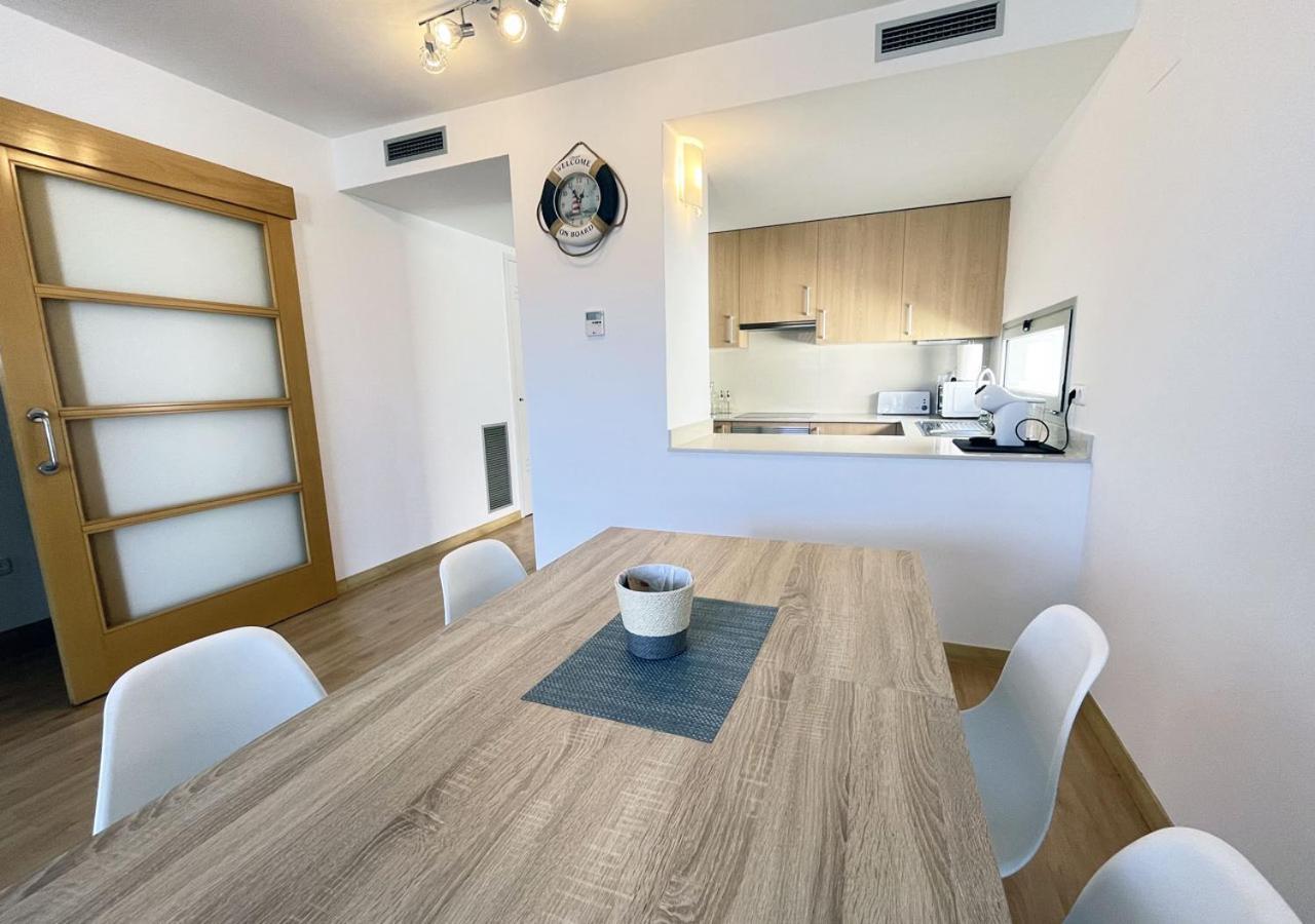 2-bedroom Brand New Steps From The Apartamento