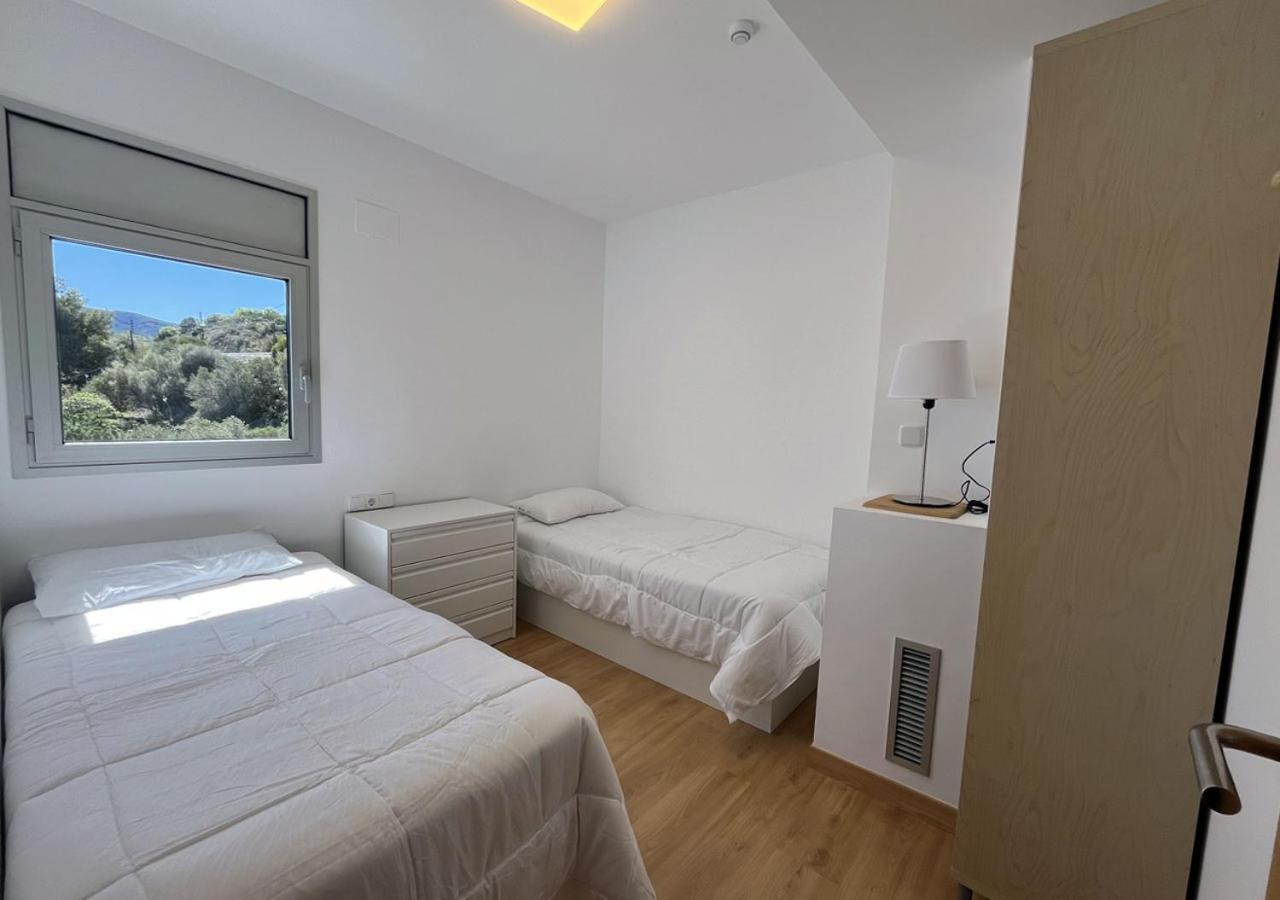 2-bedroom Brand New Steps From The Apartamento