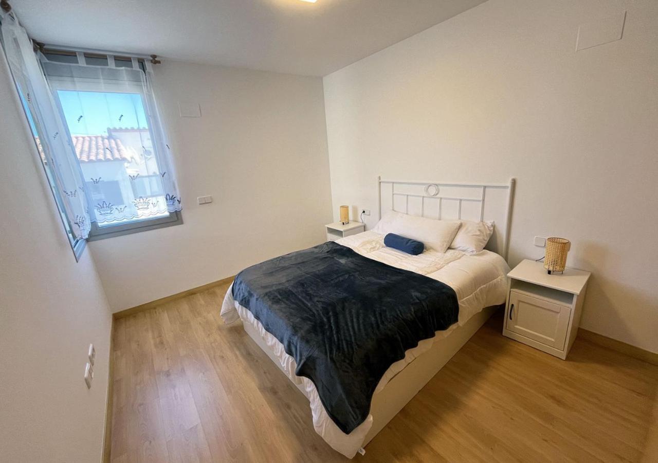 2-bedroom Brand New Steps From The Apartamento