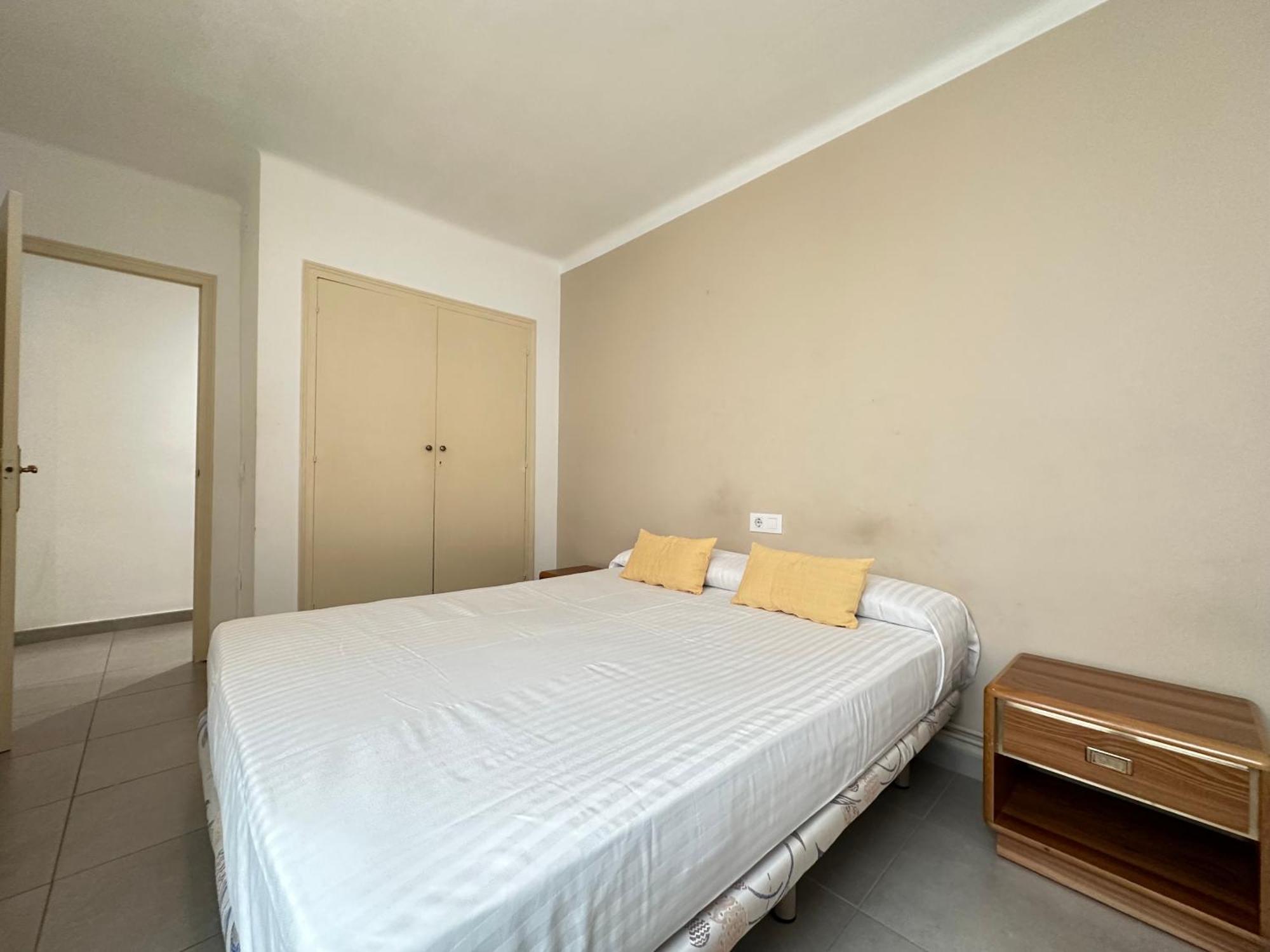Agi Ferran 32 Apartment Roses