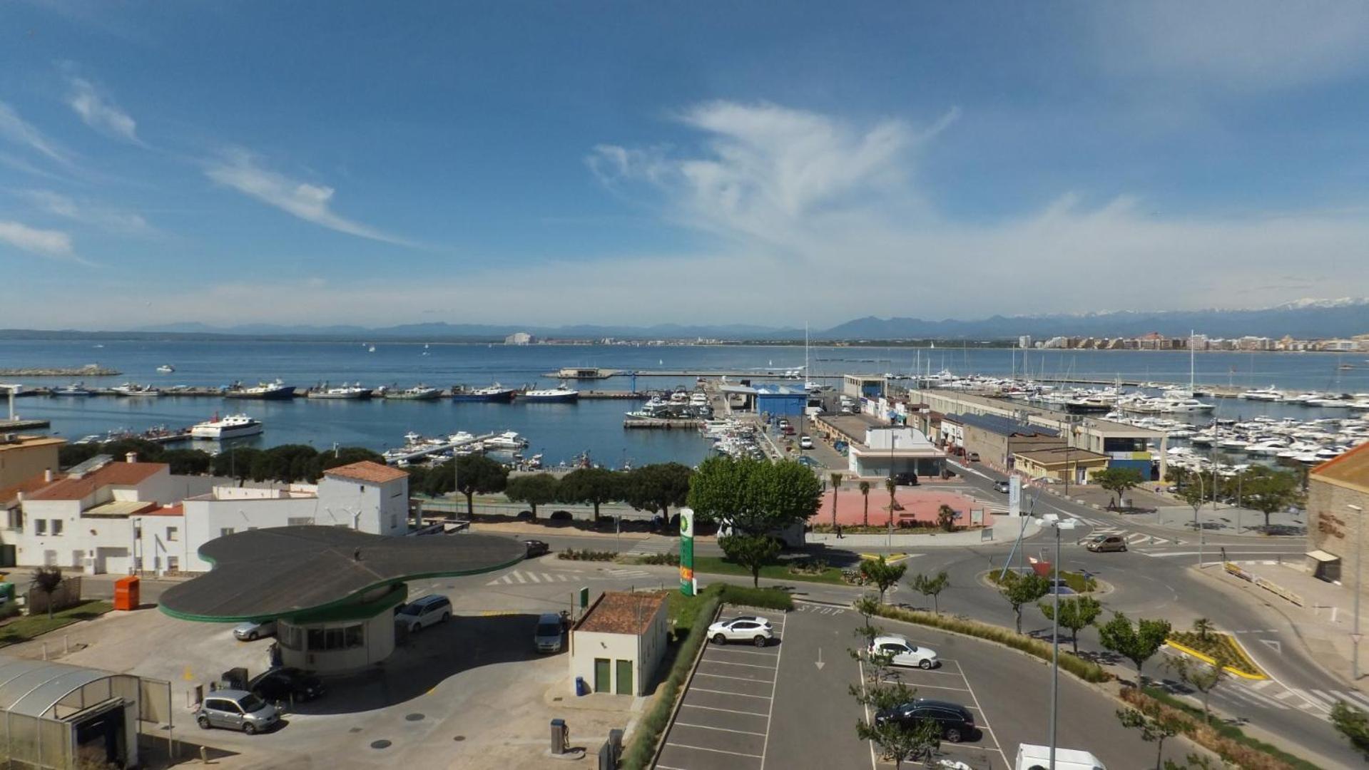 Roc Mar 2 5c - Apartamento Cerca Del Centro Y De La Playa - Terraza Con Vistas Al Mar Y Al Puerto Rosas