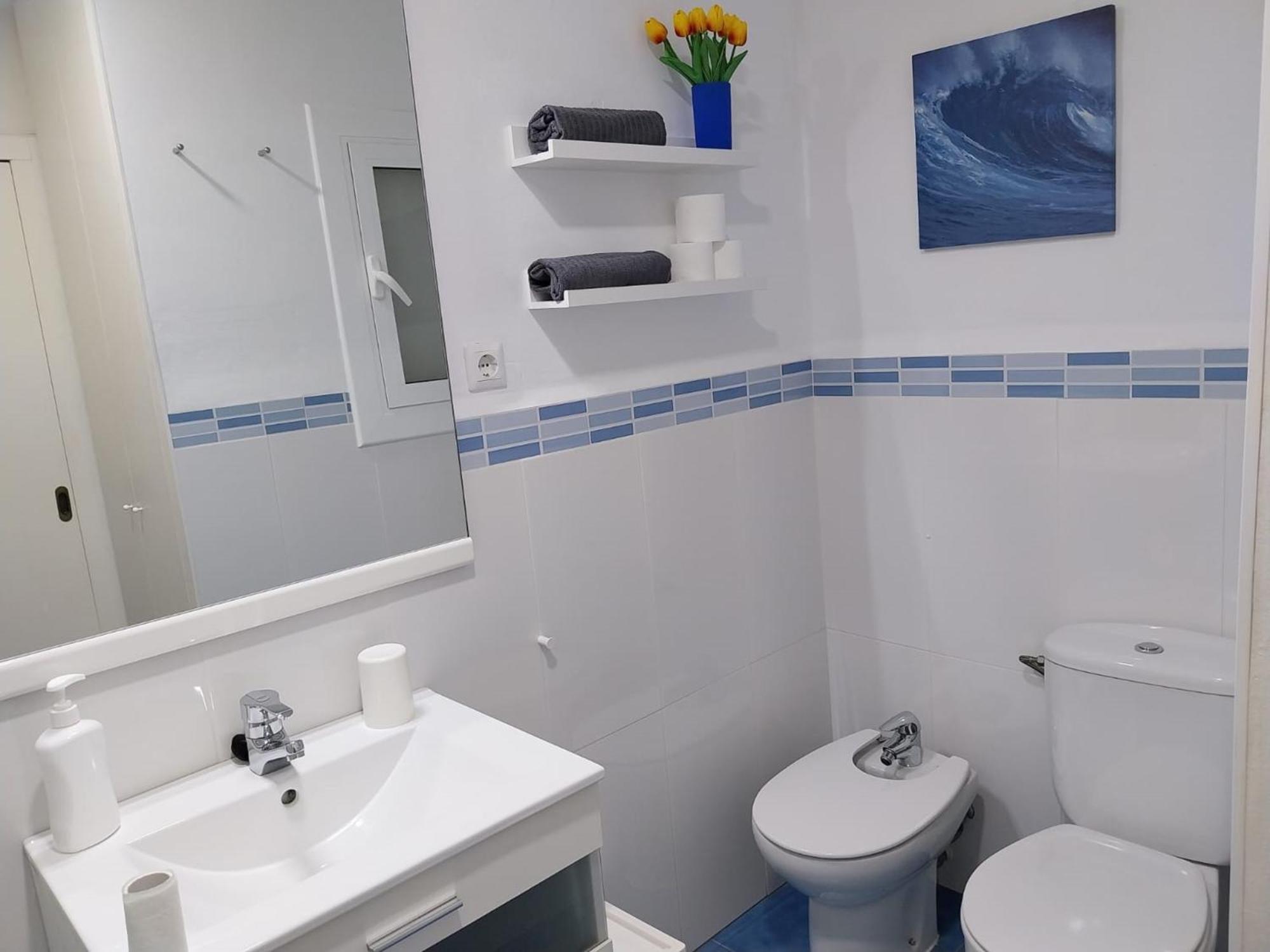 Apartamento Con Terraza Vistas Al Mar *