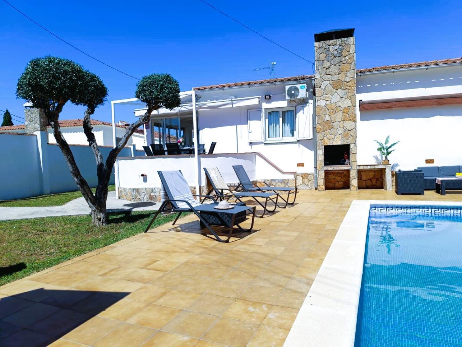 Chalet Casa Xavet, Piscina Privada Aire Acondicionado Free *