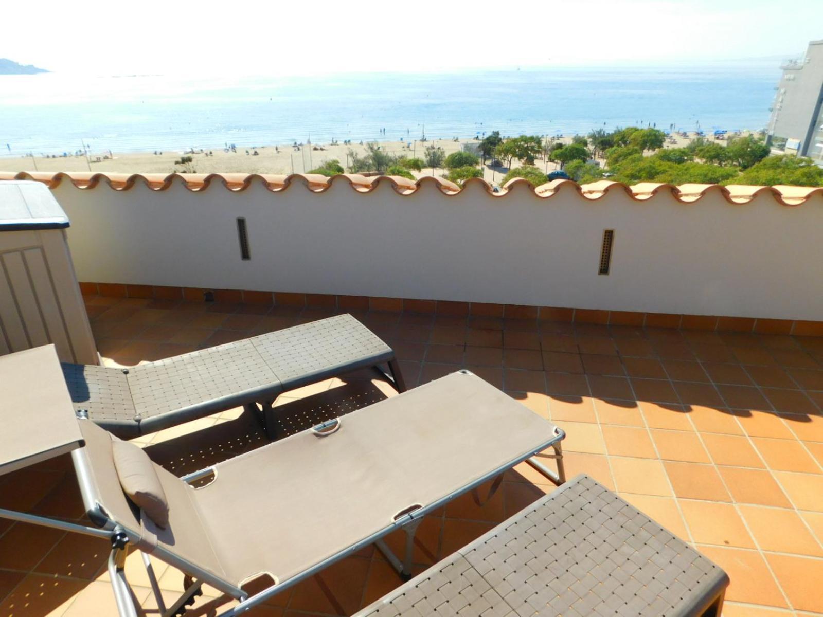 Gmid Immo A221 Atico Duplex Con Piscina, Terraza Y Parking En Primera Linea De Mar * Rosas