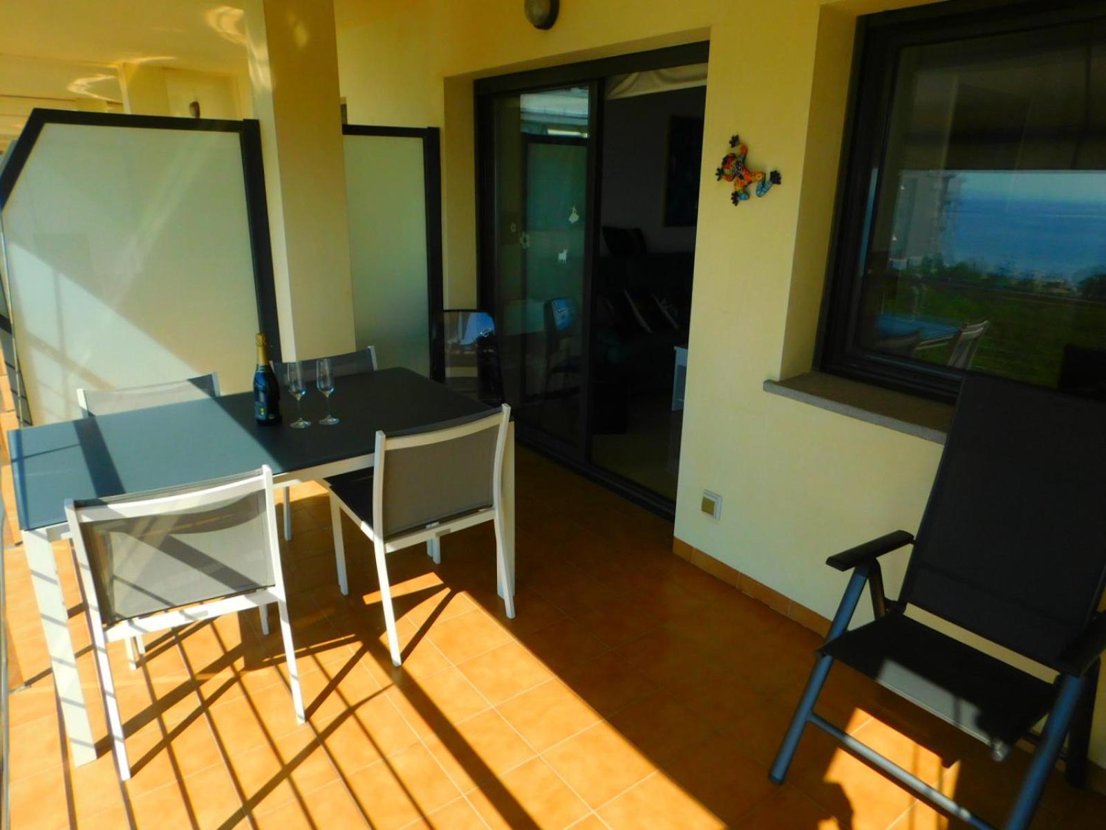 Gmid Immo A221 Atico Duplex Con Piscina, Terraza Y Parking En Primera Linea De Mar Apartamento