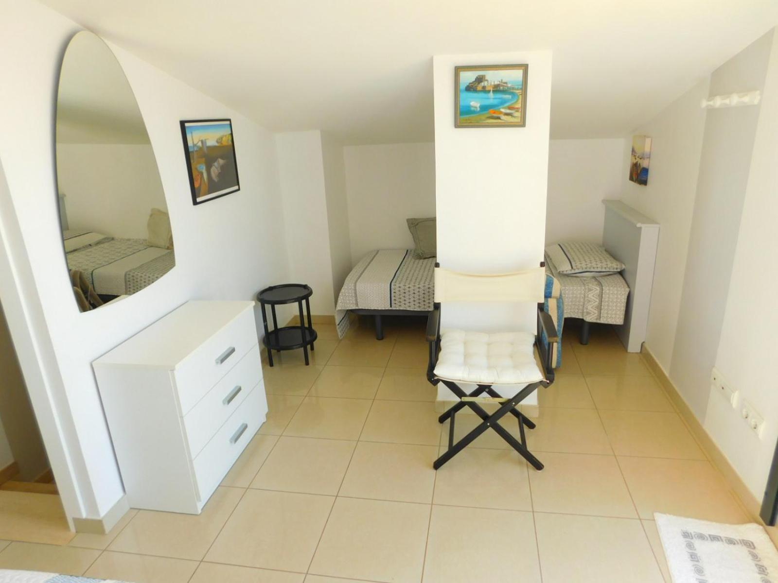 Apartamento Gmid Immo A221 Atico Duplex Con Piscina, Terraza Y Parking En Primera Linea De Mar Rosas