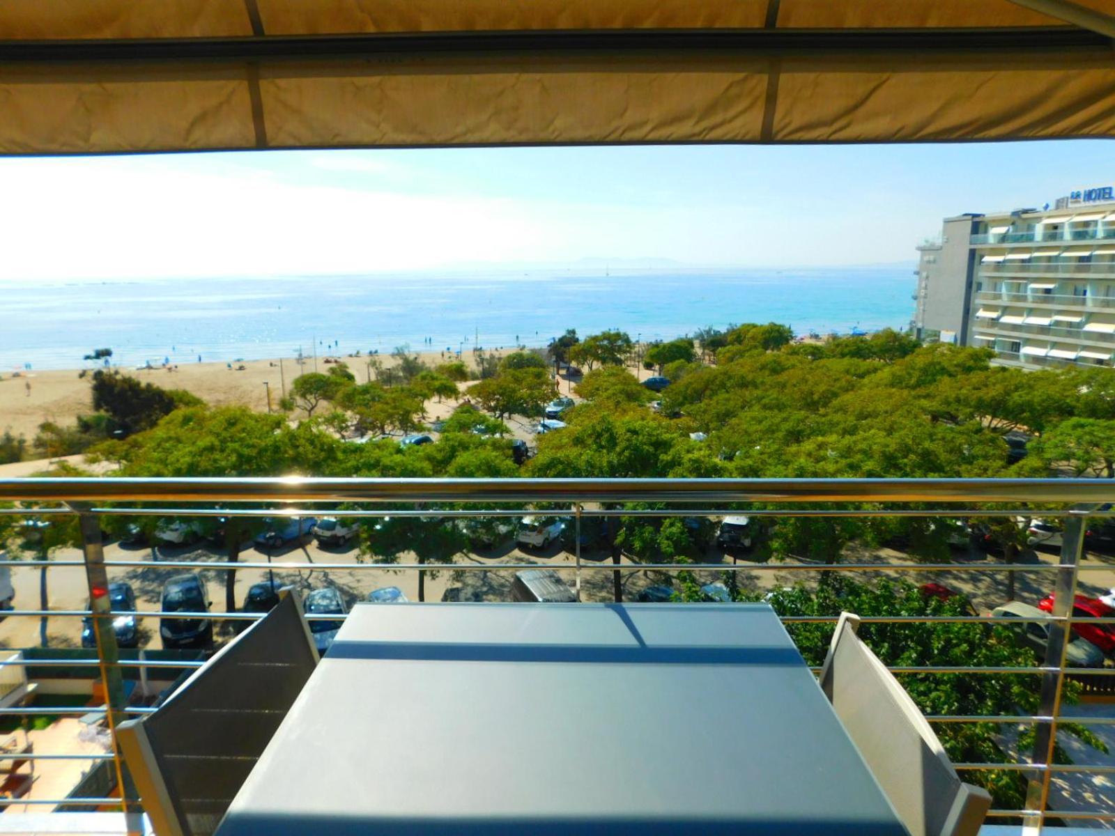 Apartamento Gmid Immo A221 Atico Duplex Con Piscina, Terraza Y Parking En Primera Linea De Mar *