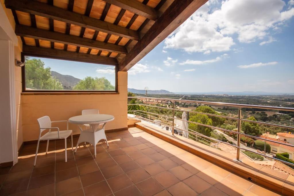 Luxueuse, 2 Piscines, Et Salle De Sport, 5 Chambres, 4 Salles De Bain Villa