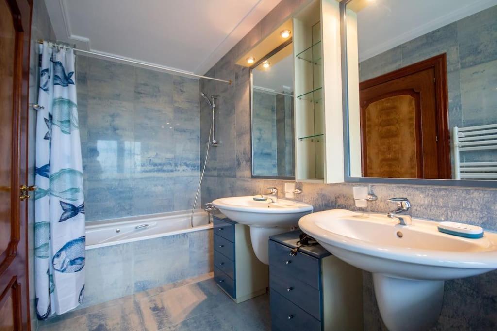 Luxueuse, 2 Piscines, Et Salle De Sport, 5 Chambres, 4 Salles De Bain Villa Palau-Saverdera