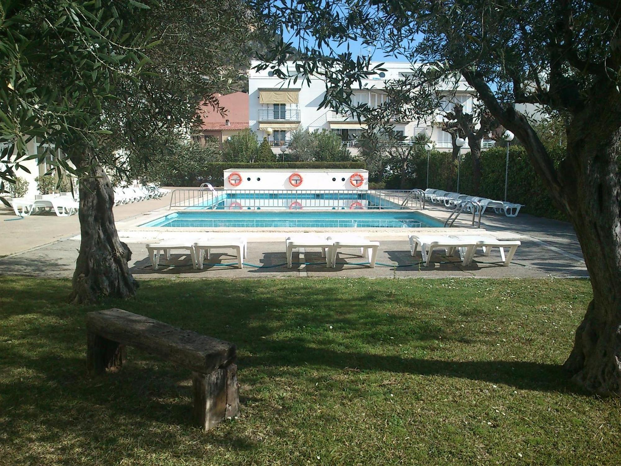 Apartahotel Miami 2*