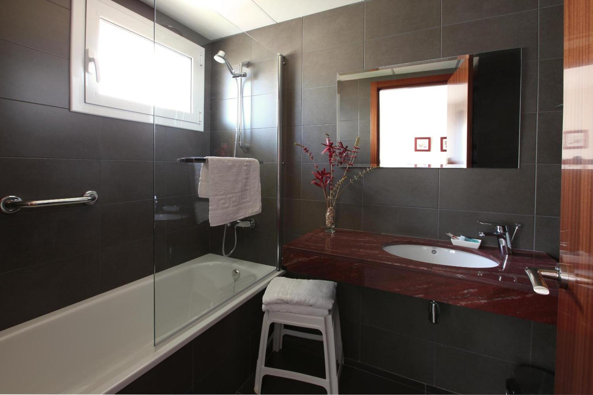 Hotel Marblau Tossa 2*