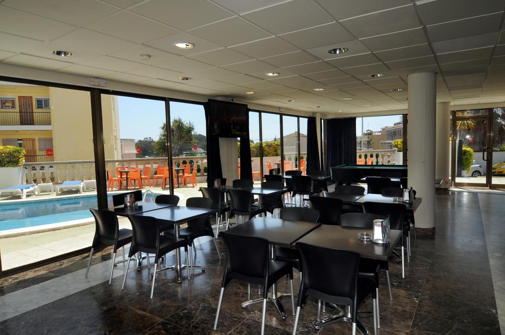Apartment Ar Melrose Place Lloret de Mar