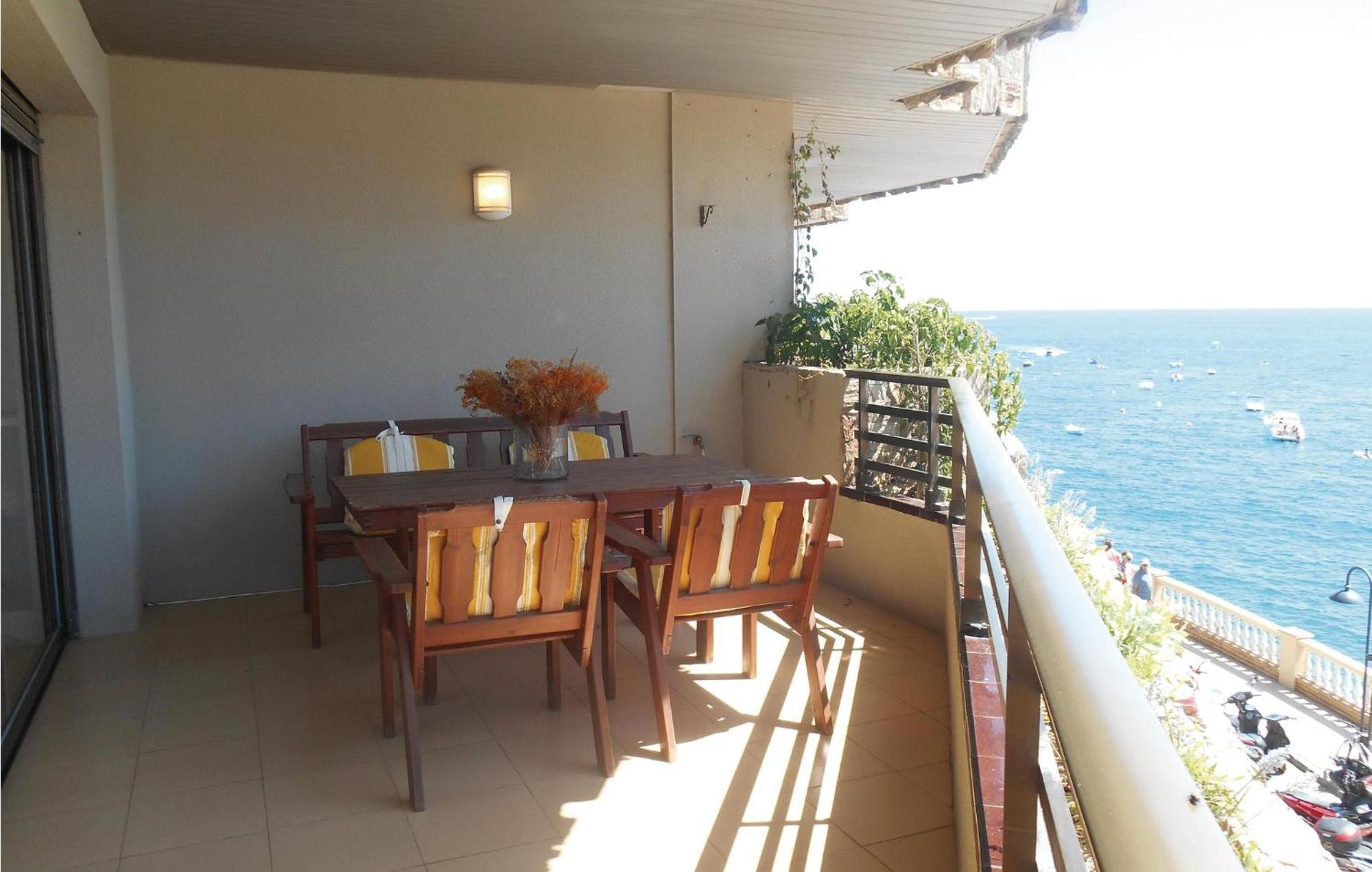 3 Bedroom Gorgeous Apartment In Tossa De Mar Tossa de Mar
