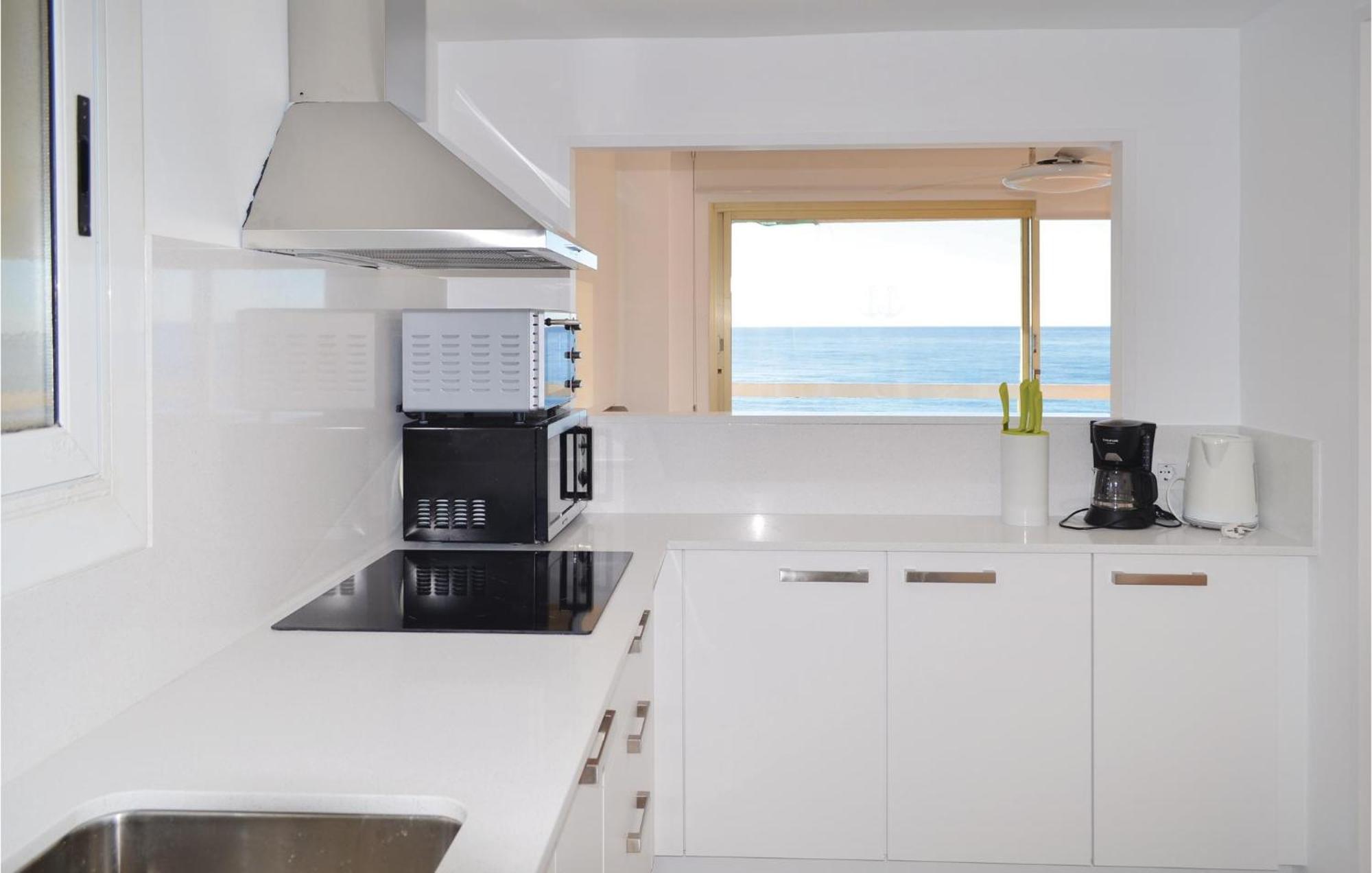 Apartment 3 Bedroom Beautiful In