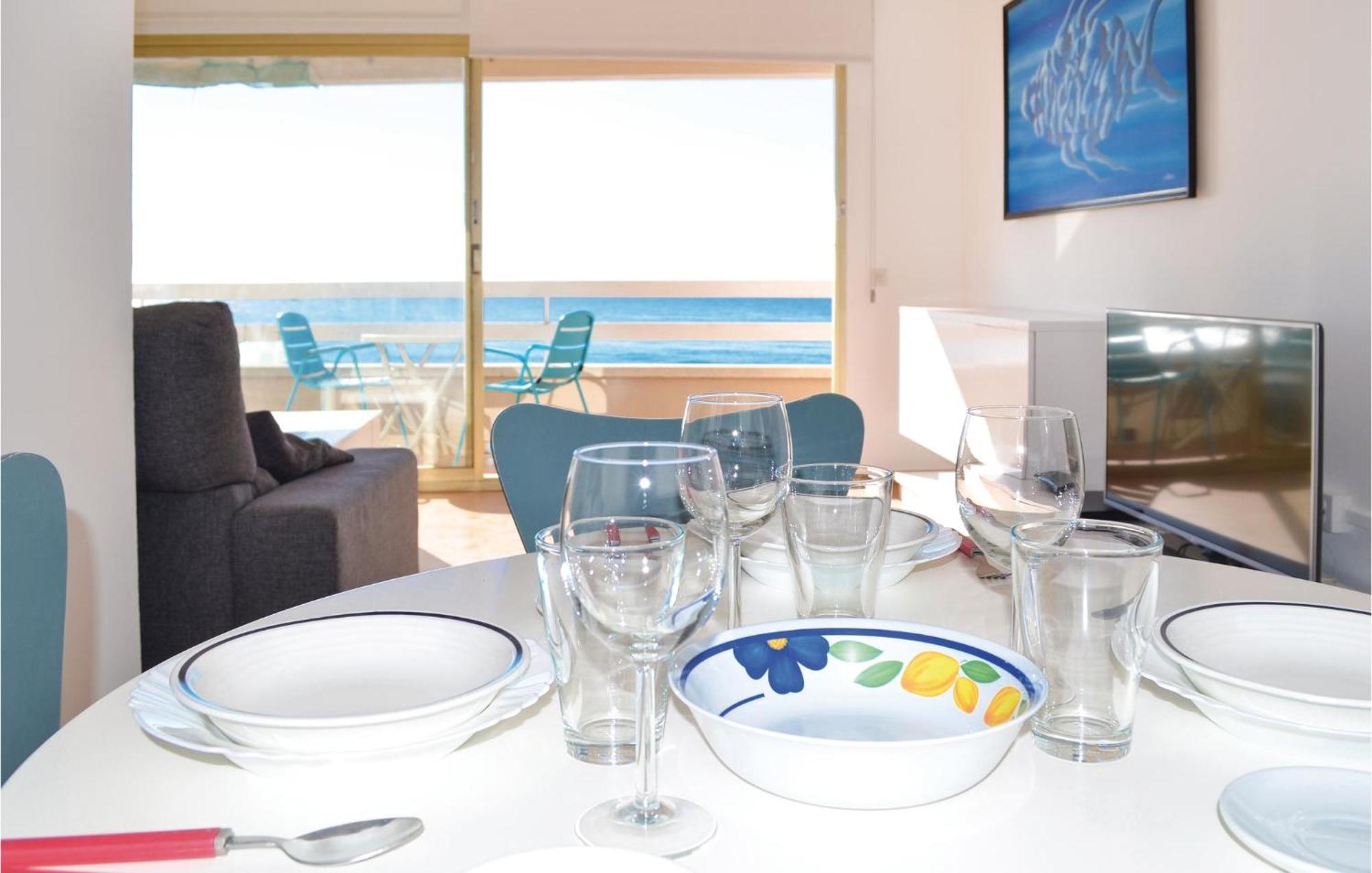 Apartment 3 Bedroom Beautiful In