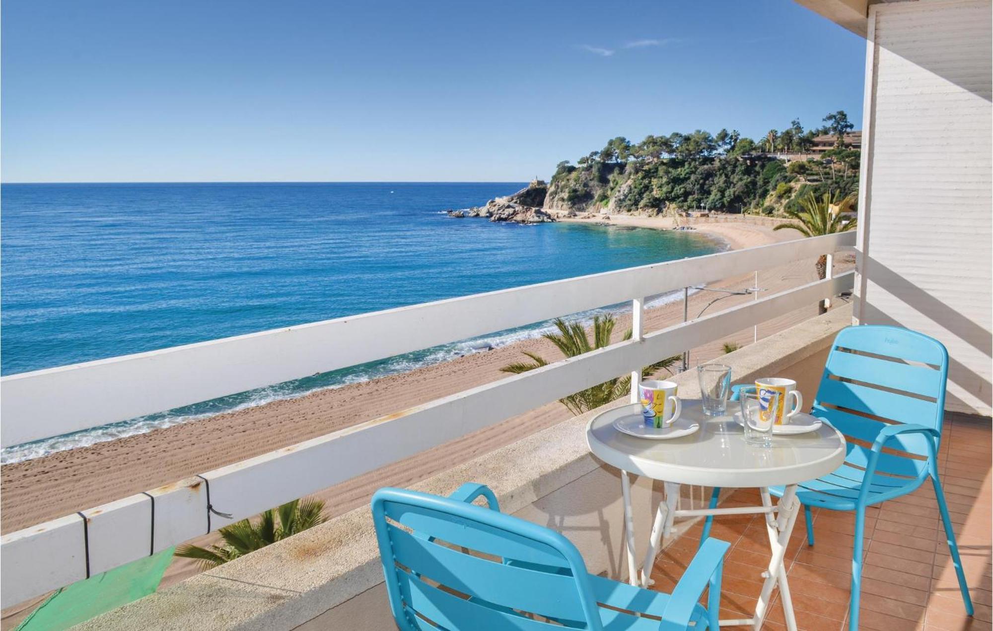 Apartment 3 Bedroom Beautiful In Lloret de Mar