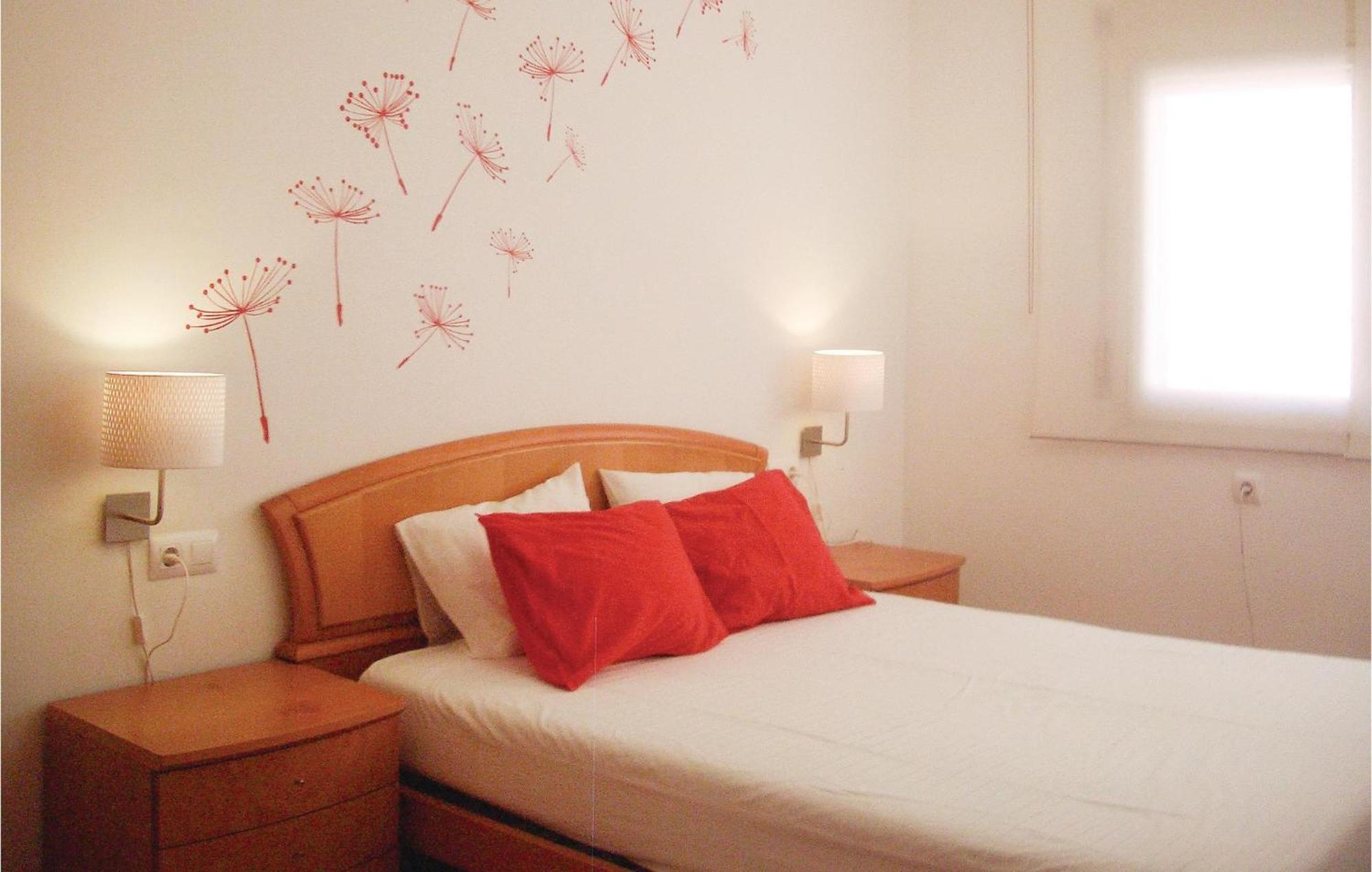 Apartamento 4 Bedroom Stunning In Tossa de Mar