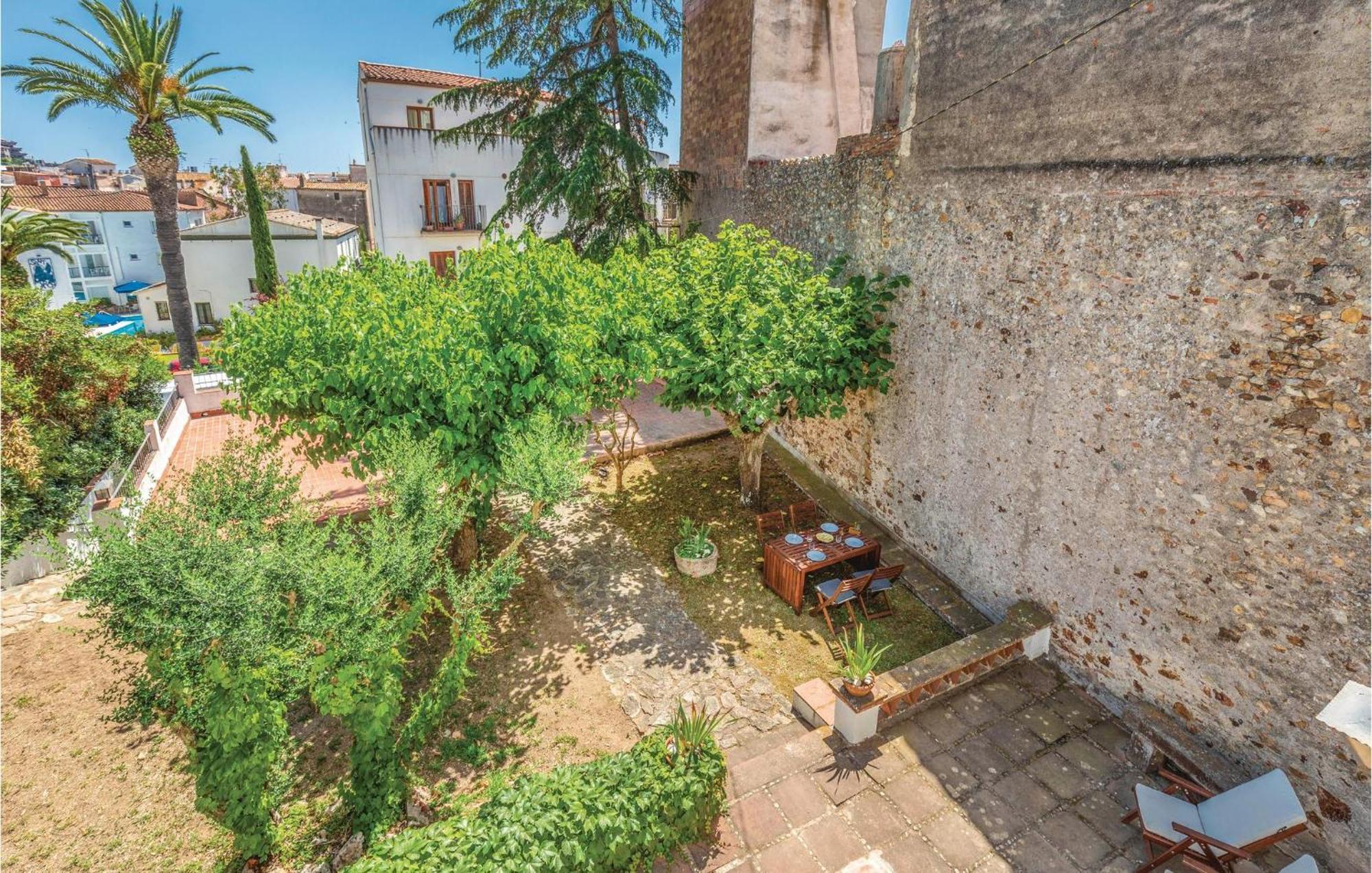 5 Bedroom Beautiful In Tossa de Mar