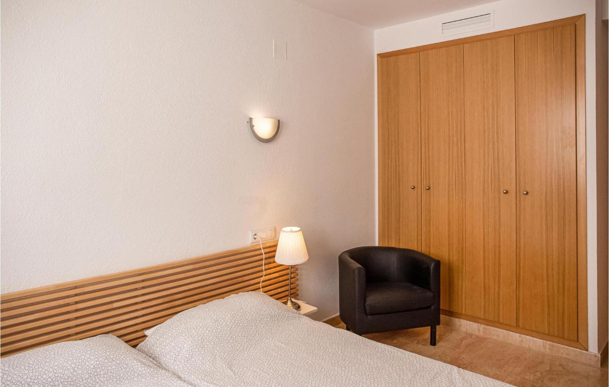 Apartamento In Tossa De Mar, Girona With Wifi *