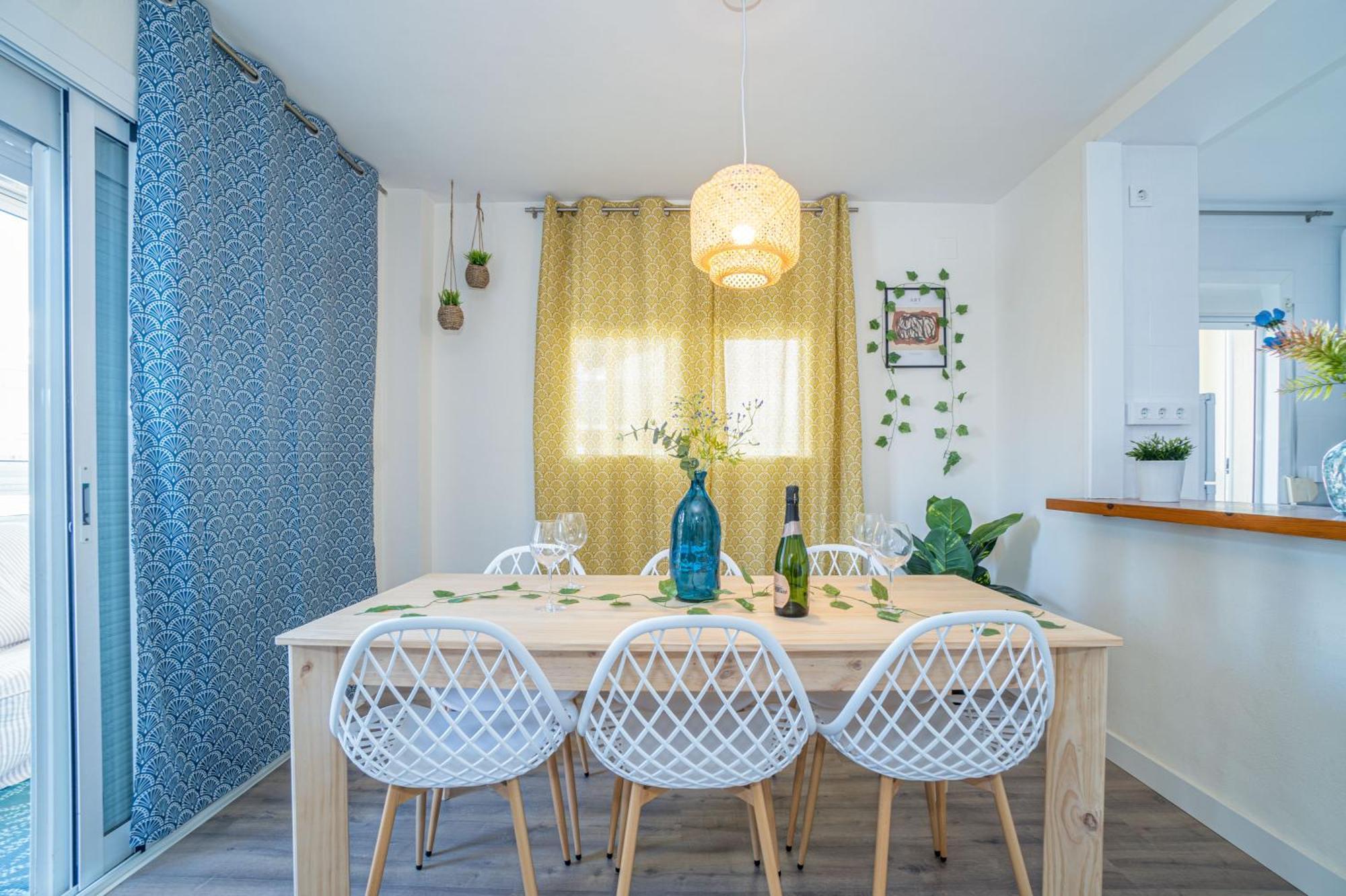 Apartment Est1-spaciouss In The Beach, Bbq, Downtonwn, Parking, Fast Wifi Fibre *