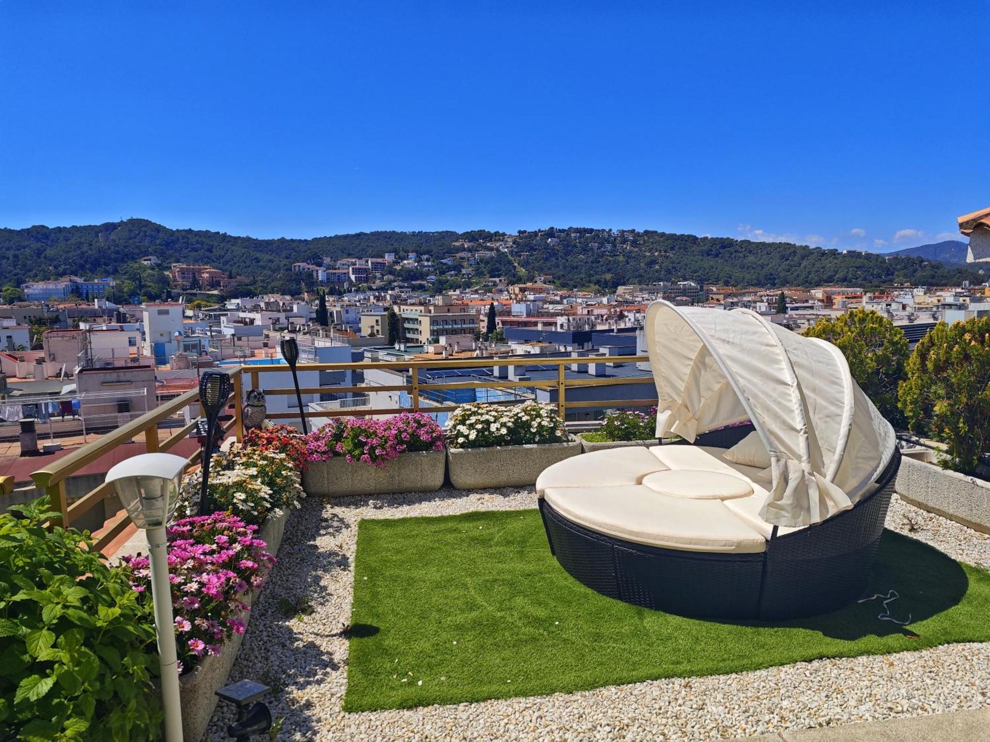 Apartment Apartment Luna Tossa De Mar With Jacuzzi, 5Mins Walking To The Beach, Sea And Castle View Big Terrace Tossa de Mar