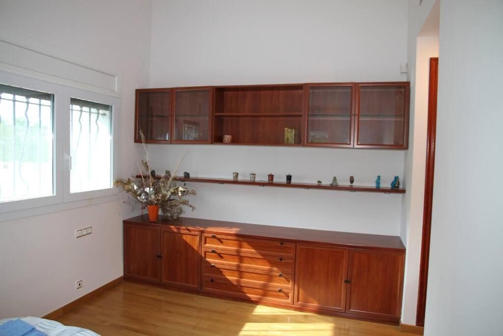 Villa Luxueuse, 2 Piscines, Et Salle De Sport, 5 Chambres, 4 Salles De Bain