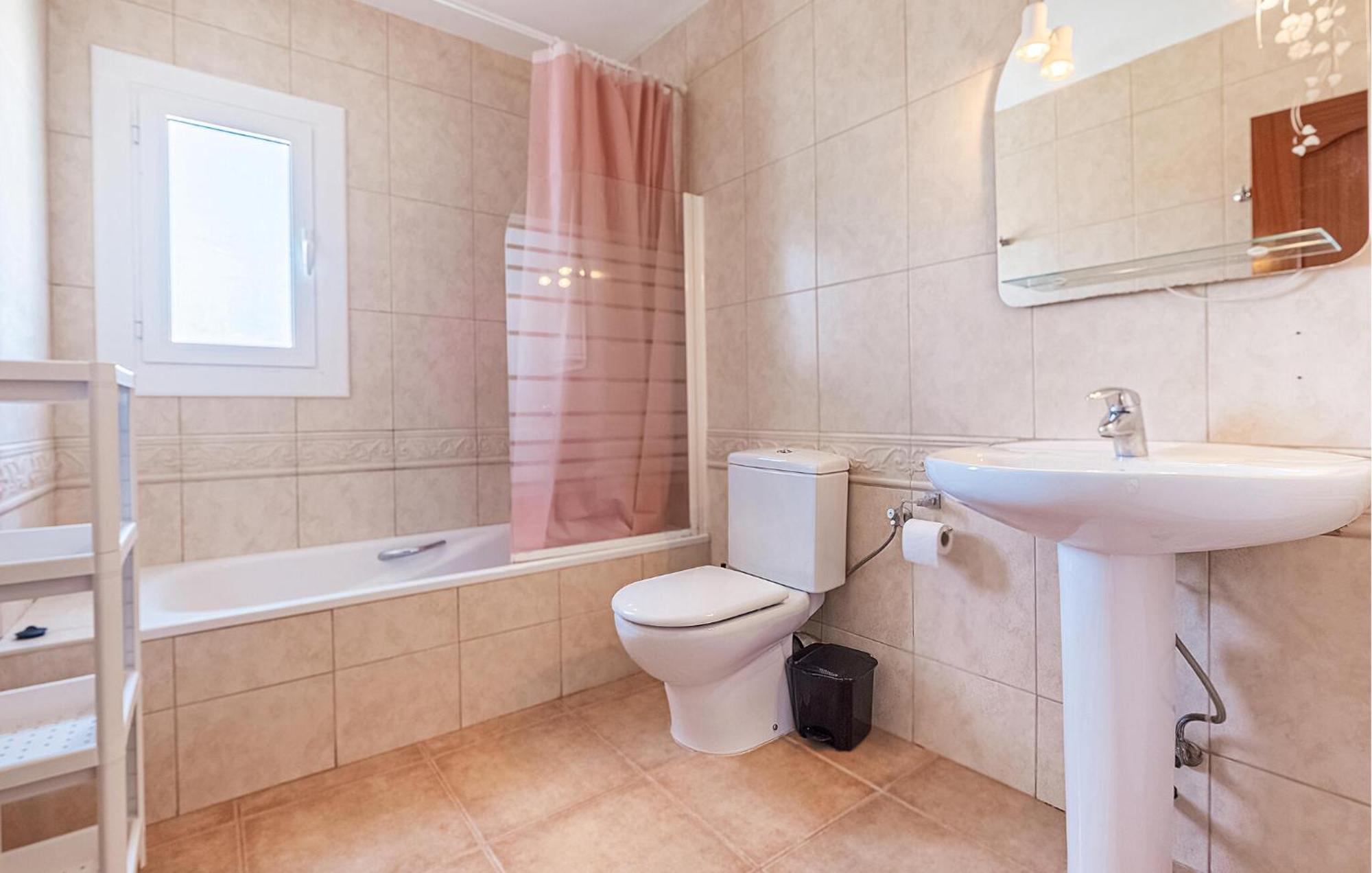 Apartment Stunning In With Kitchenette