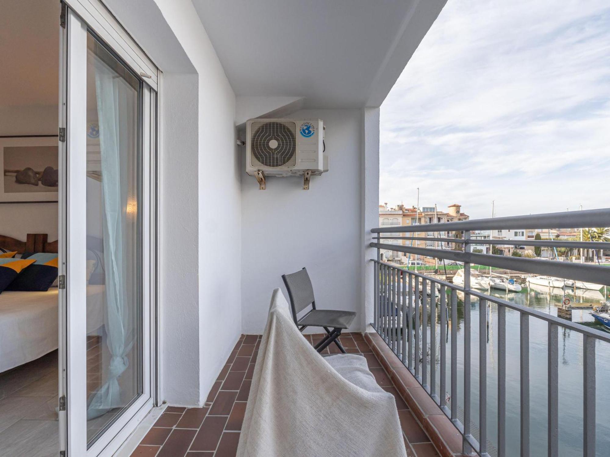 Agradable Y Moderno Duplex A 50 M De La Playa - Hisp-288-60 Ampuriabrava