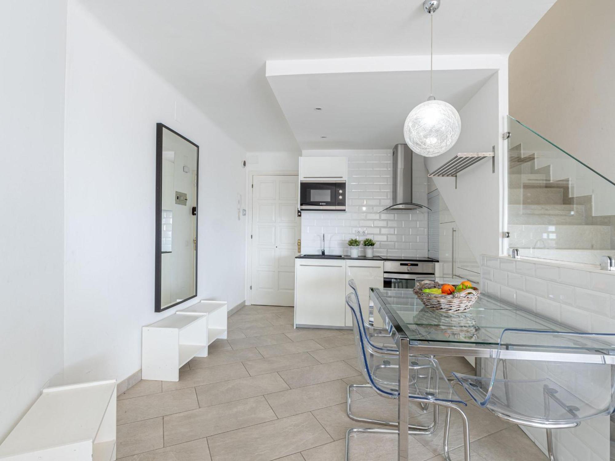 Apartamento Agradable Y Moderno Duplex A 50 M De La Playa - Hisp-288-60