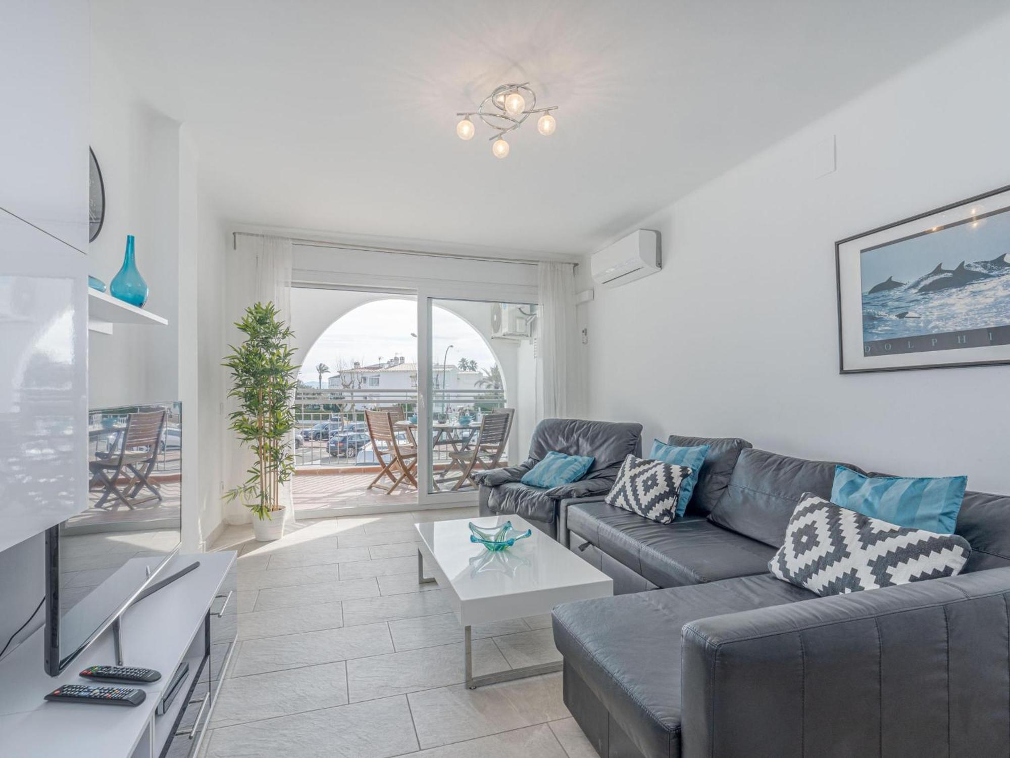 Agradable Y Moderno Duplex A 50 M De La Playa - Hisp-288-60 Ampuriabrava