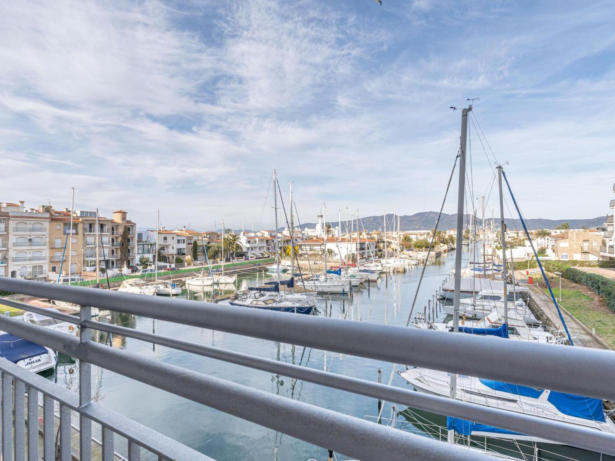 Apartamento Agradable Y Moderno Duplex A 50 M De La Playa - Hisp-288-60