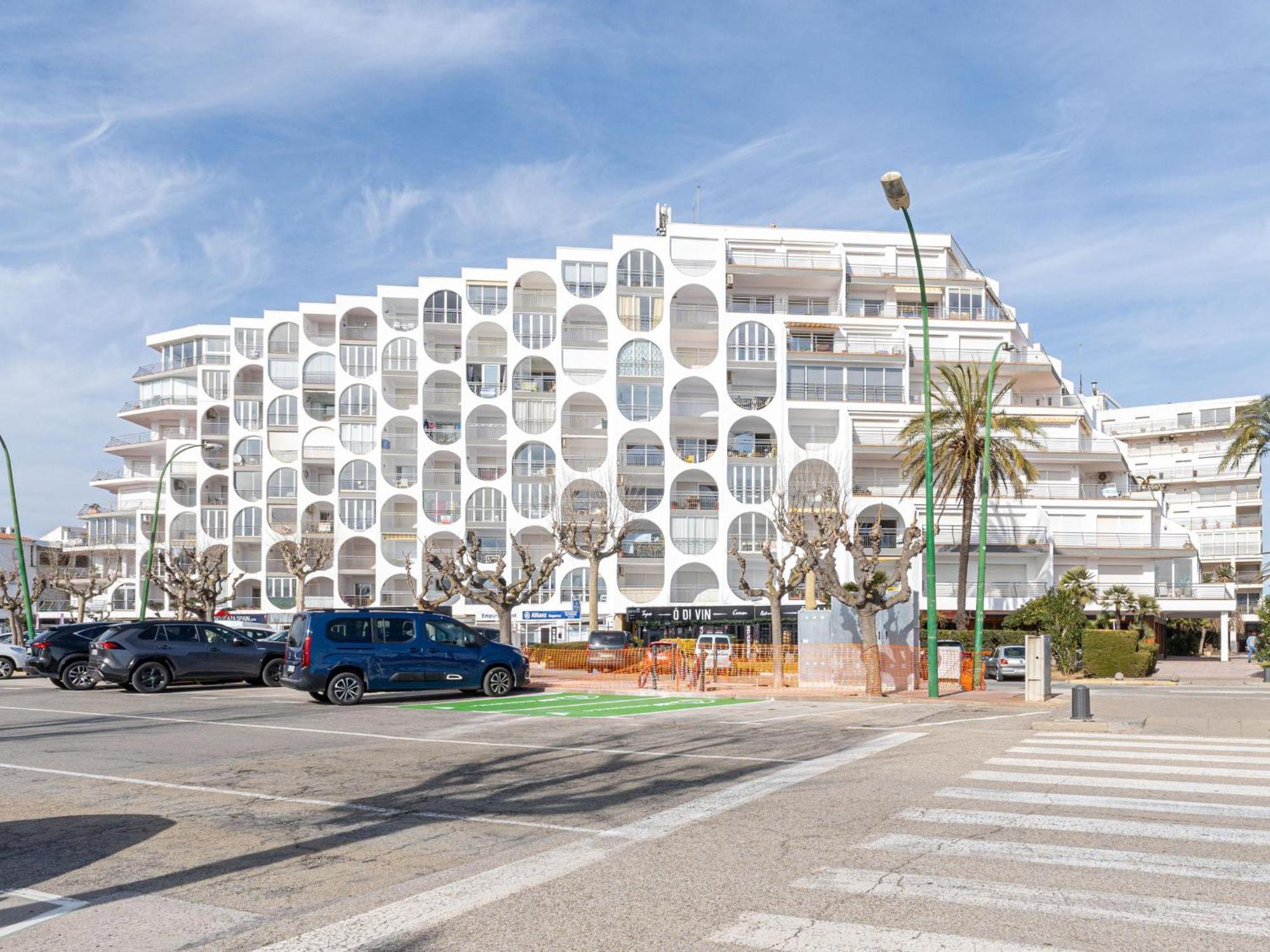 Agradable Y Moderno Duplex A 50 M De La Playa - Hisp-288-60 Ampuriabrava