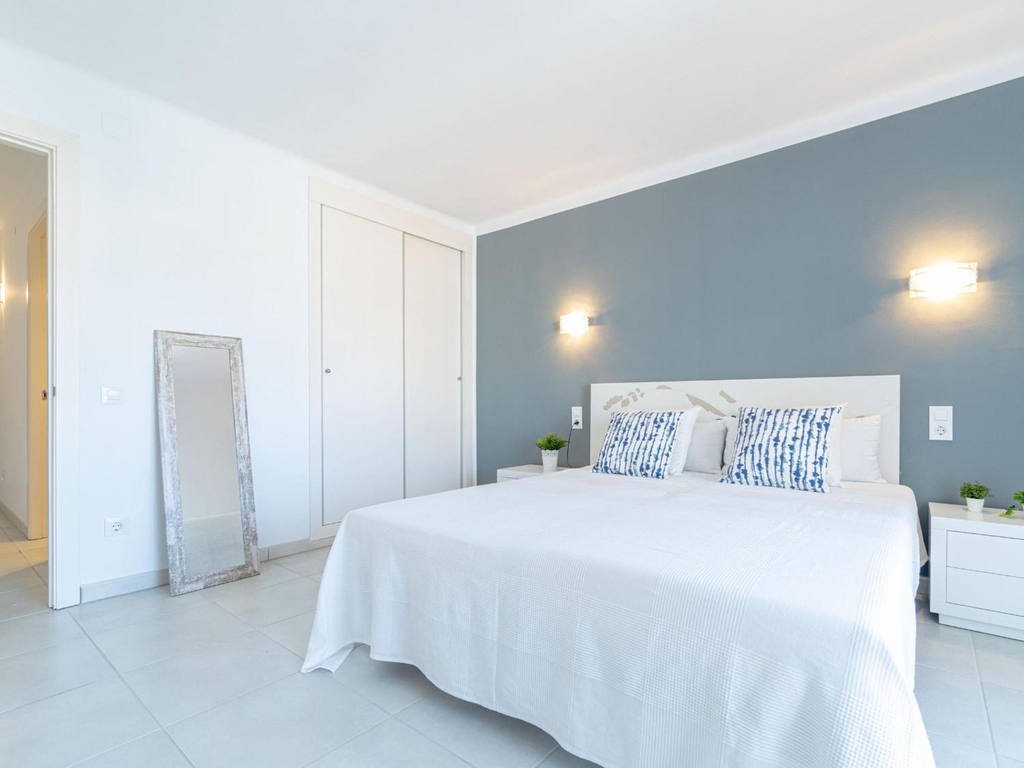 Agradable Duplex Con Vistas Al Mar - Hisp-288-43