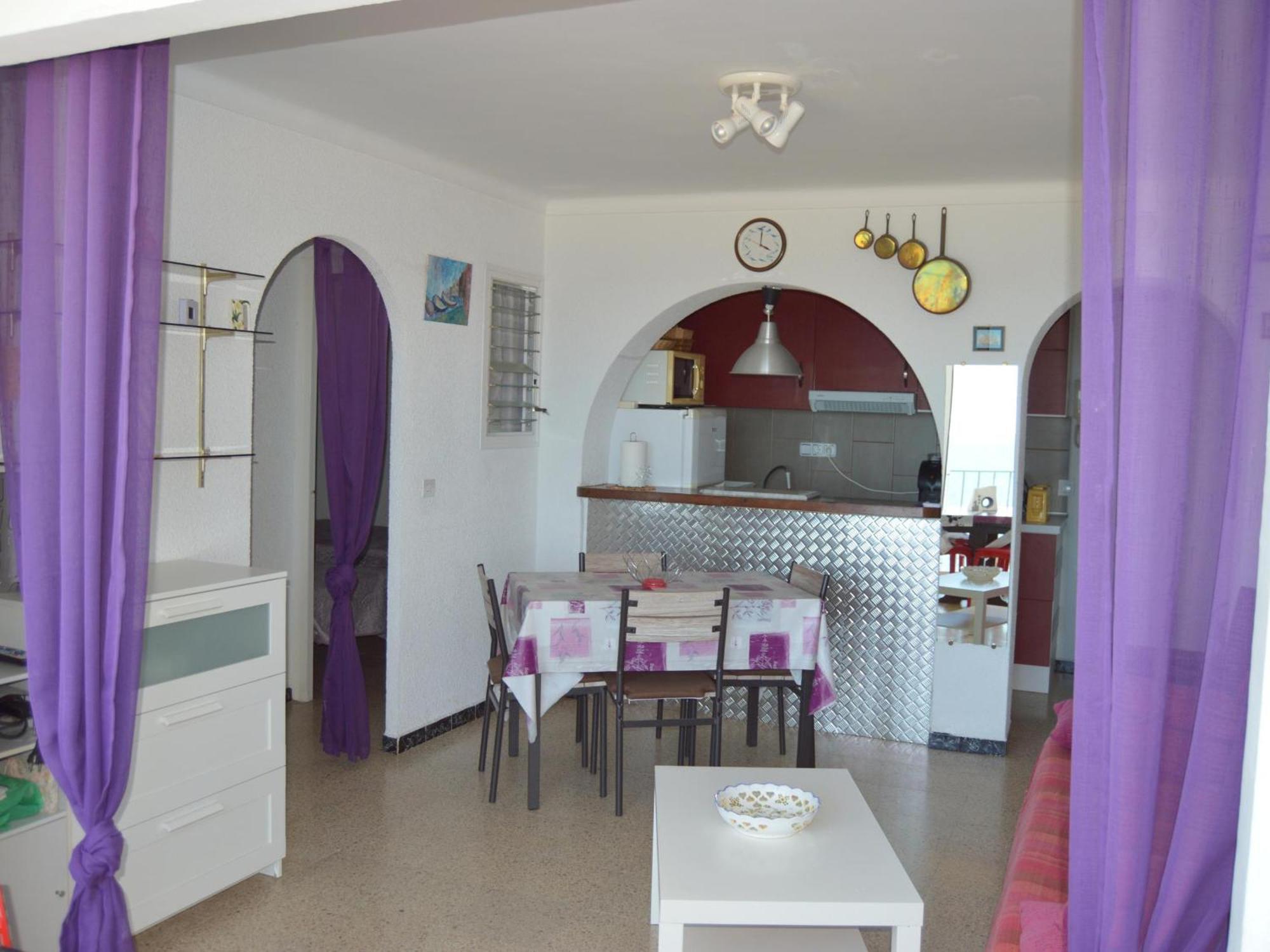 Apartamento De Dos Con Vistas Al Mar - Hisp-288-44 *