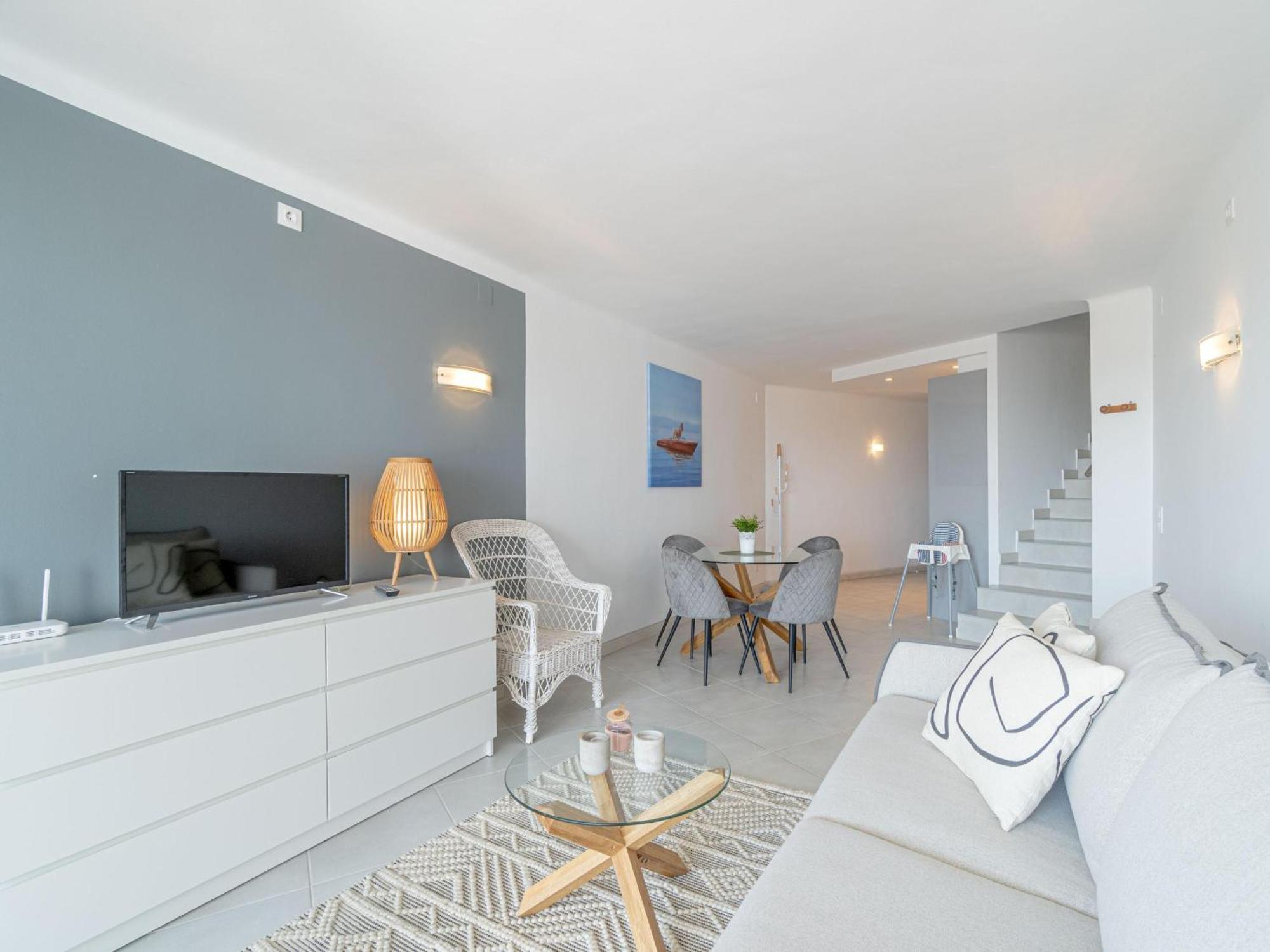 Apartamento Agradable Duplex Con Vistas Al Mar - Hisp-288-43 *