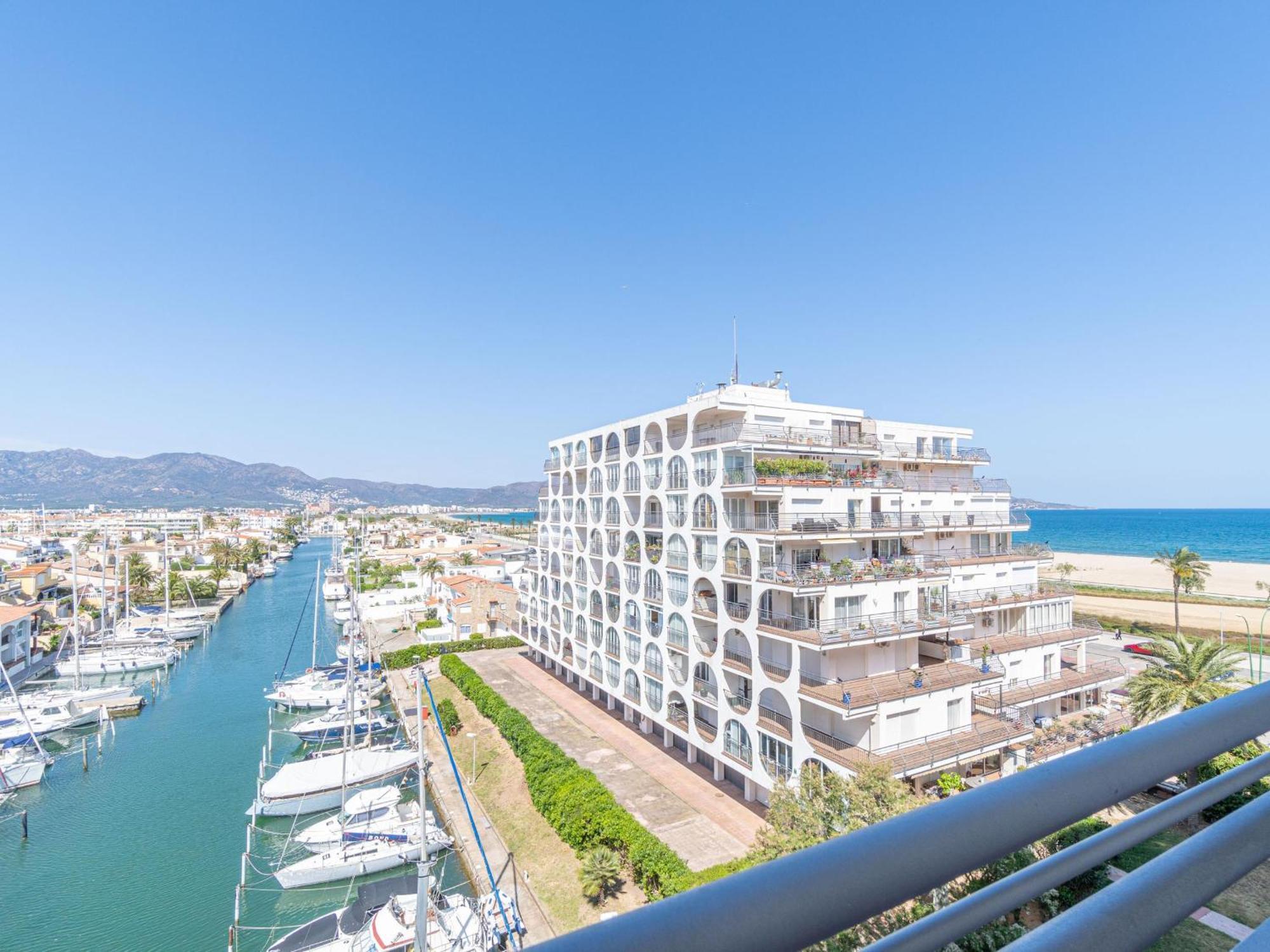 Apartamento Agradable Duplex Con Vistas Al Mar - Hisp-288-43 Ampuriabrava