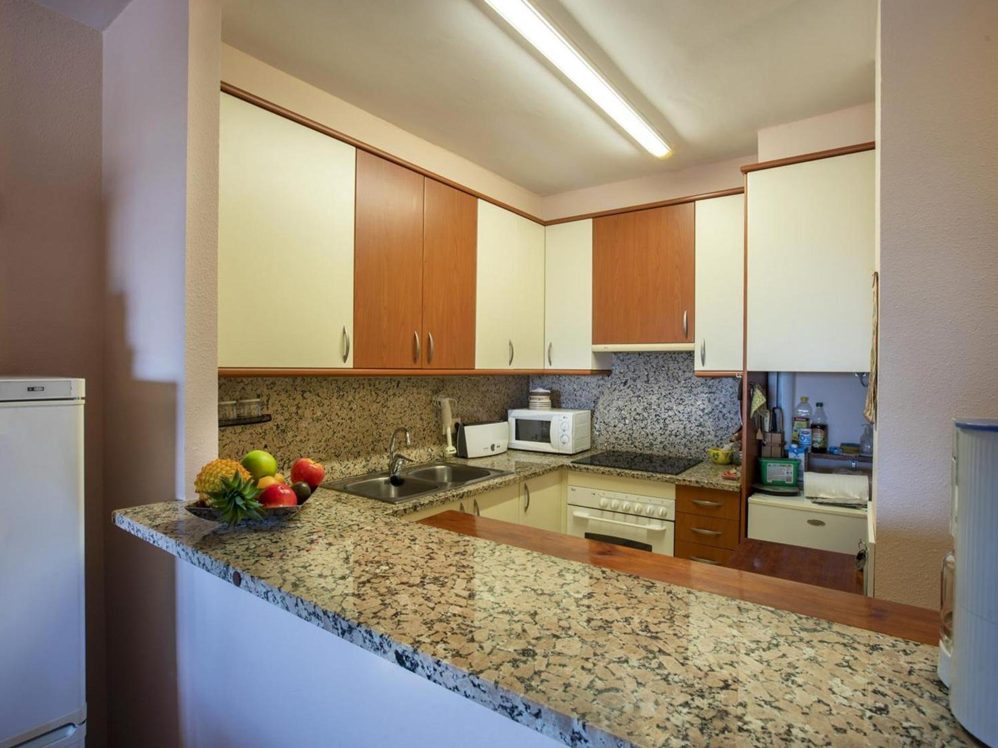 En Empuriabrava: Frente Al Mar, Piscinas, Parking Y Vistas A La Bahia - Hisp-288-39
