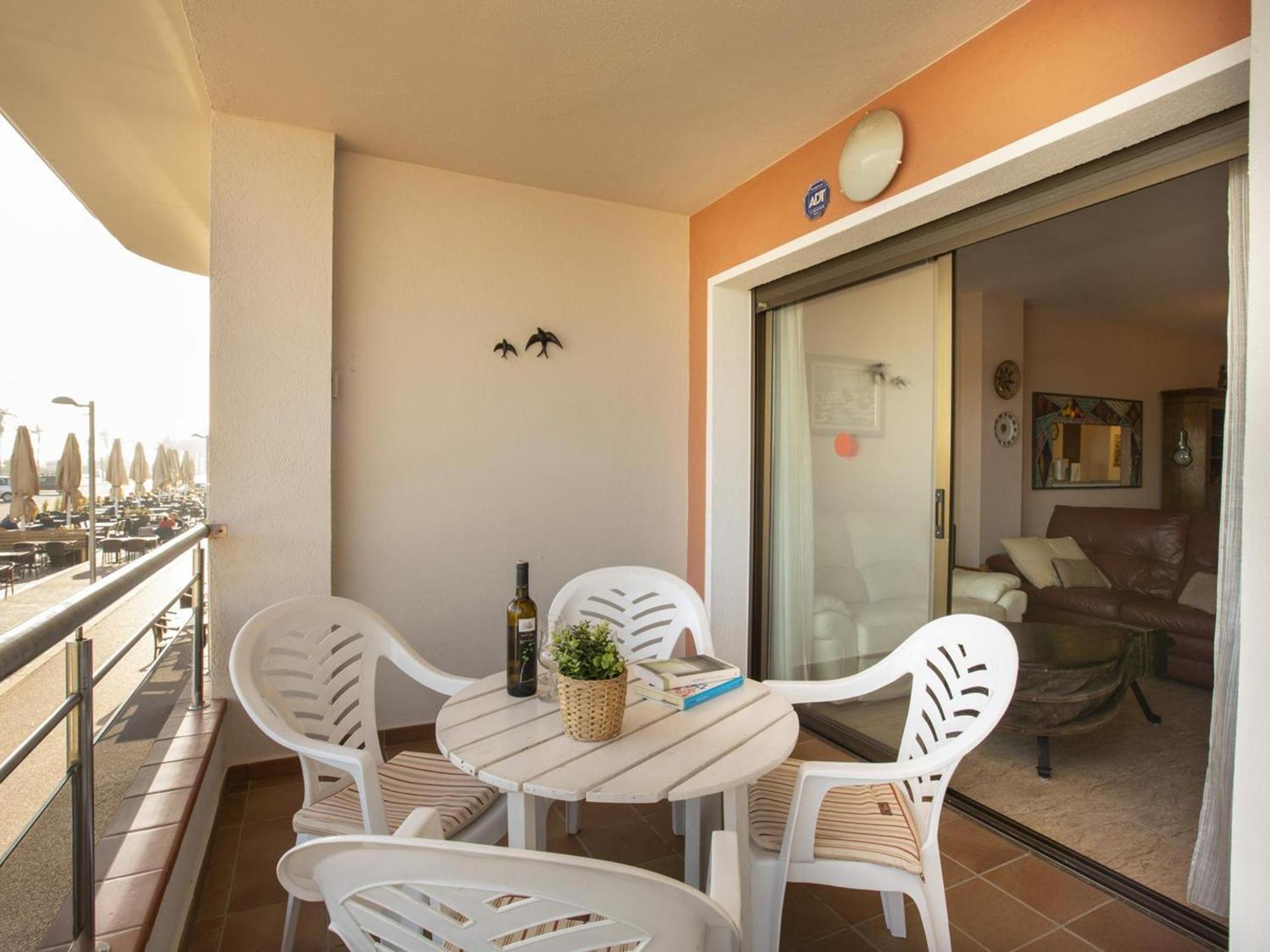 En Empuriabrava: Frente Al Mar, Piscinas, Parking Y Vistas A La Bahia - Hisp-288-39 Ampuriabrava