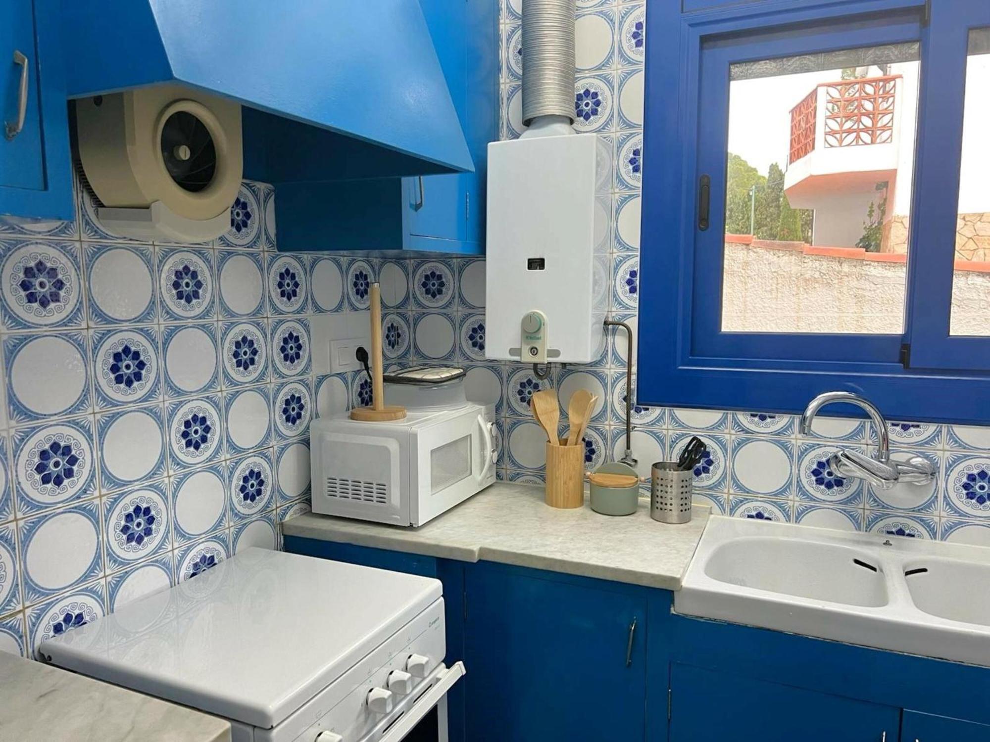 Apartamento Cap Ras 1 - En Primera Linea De Mar, Frente A Cala De Llanca. - Es-228-177 *