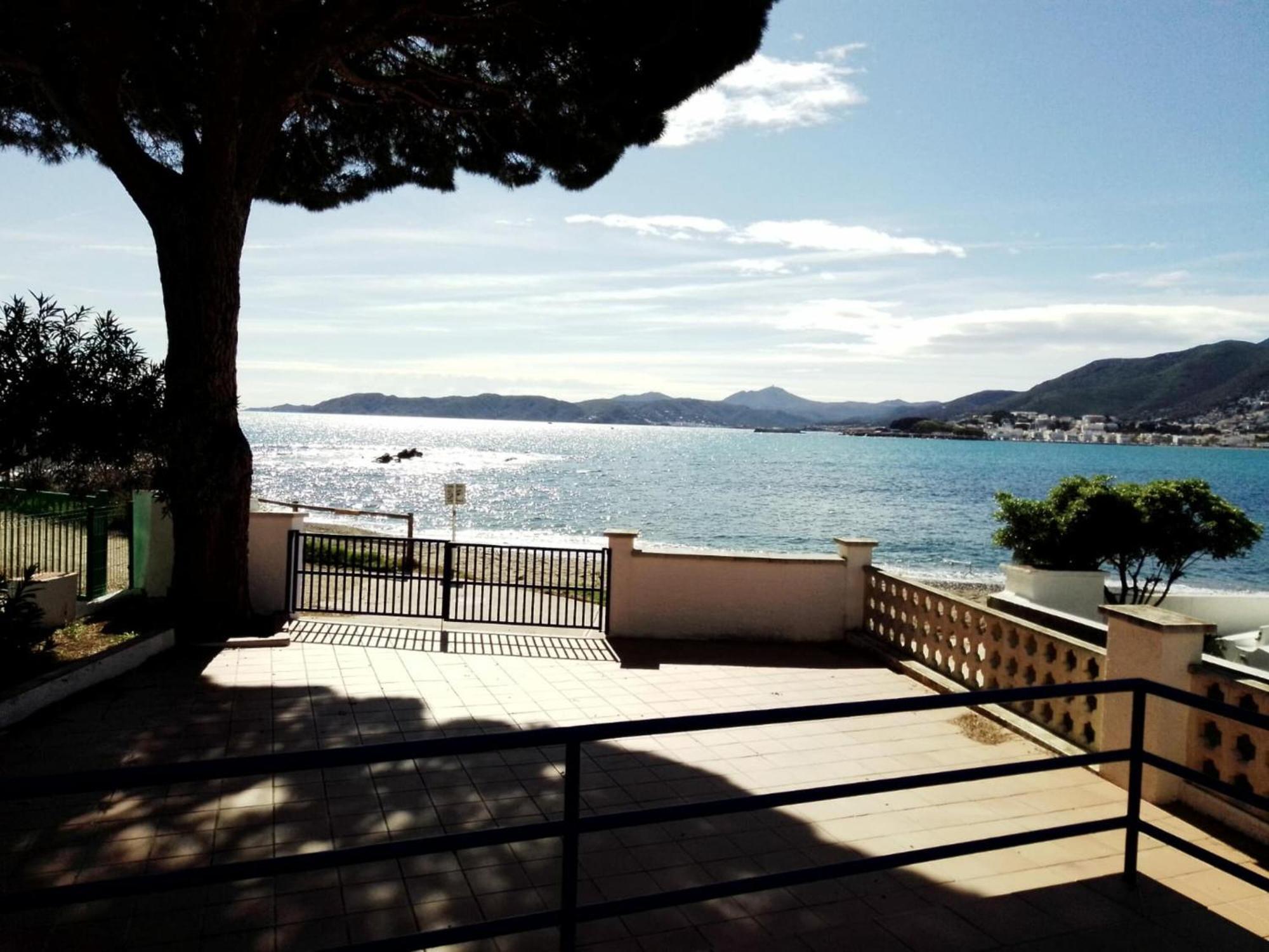 Apartamento Cap Ras 1 - En Primera Linea De Mar, Frente A Cala De Llanca. - Es-228-177 Llançà