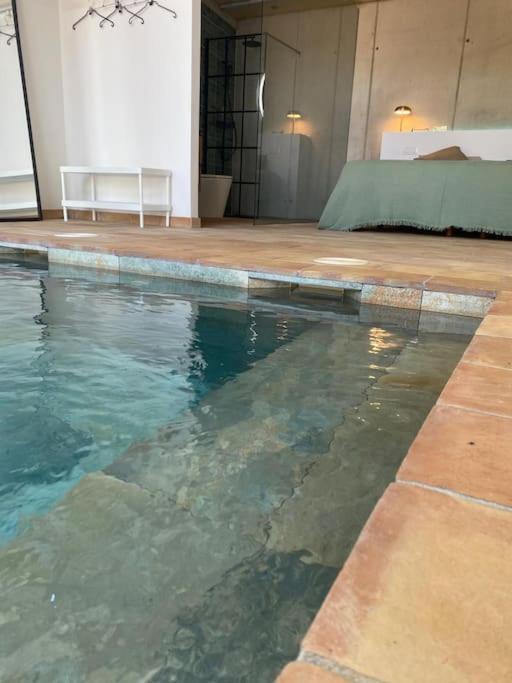 Casa Con Piscina Interior En Tamariu, Calella De Villa