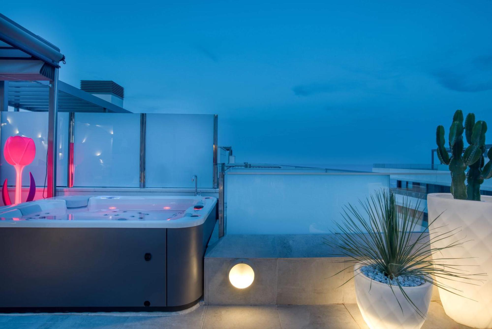 Apartamento Penthouse On The First Line *