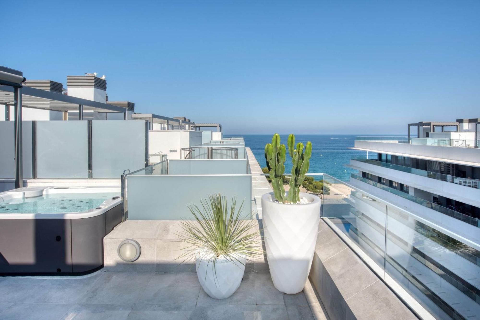 Penthouse On The First Line Apartamento