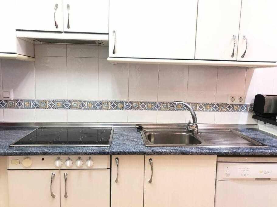 Apartamento Encantador Apto. Con Gran Terraza Frente Al Mar Ampuriabrava