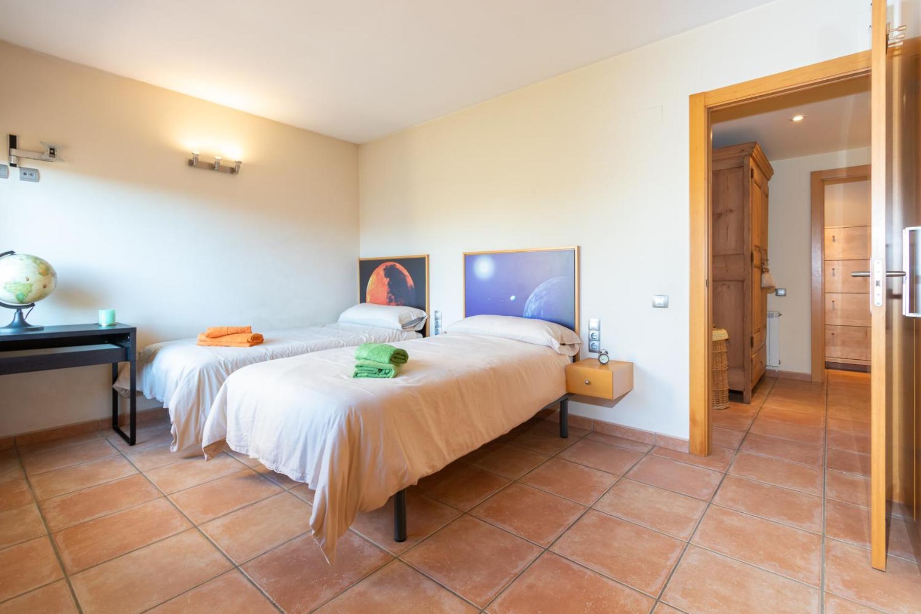 Casa En Con Jardin, Costa Brava Homestay *