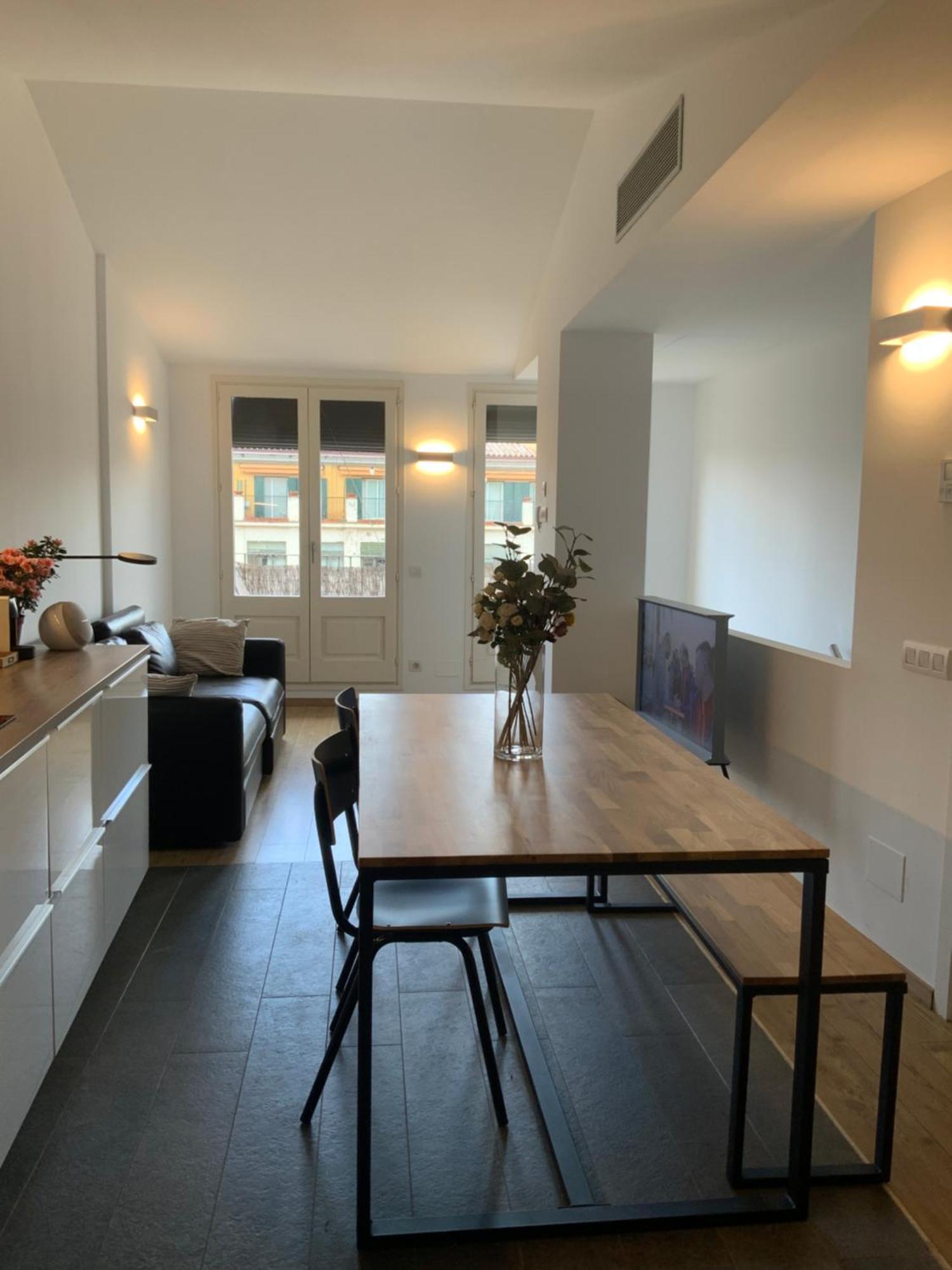 Riverside Duplex Penthouse Apartment Girona