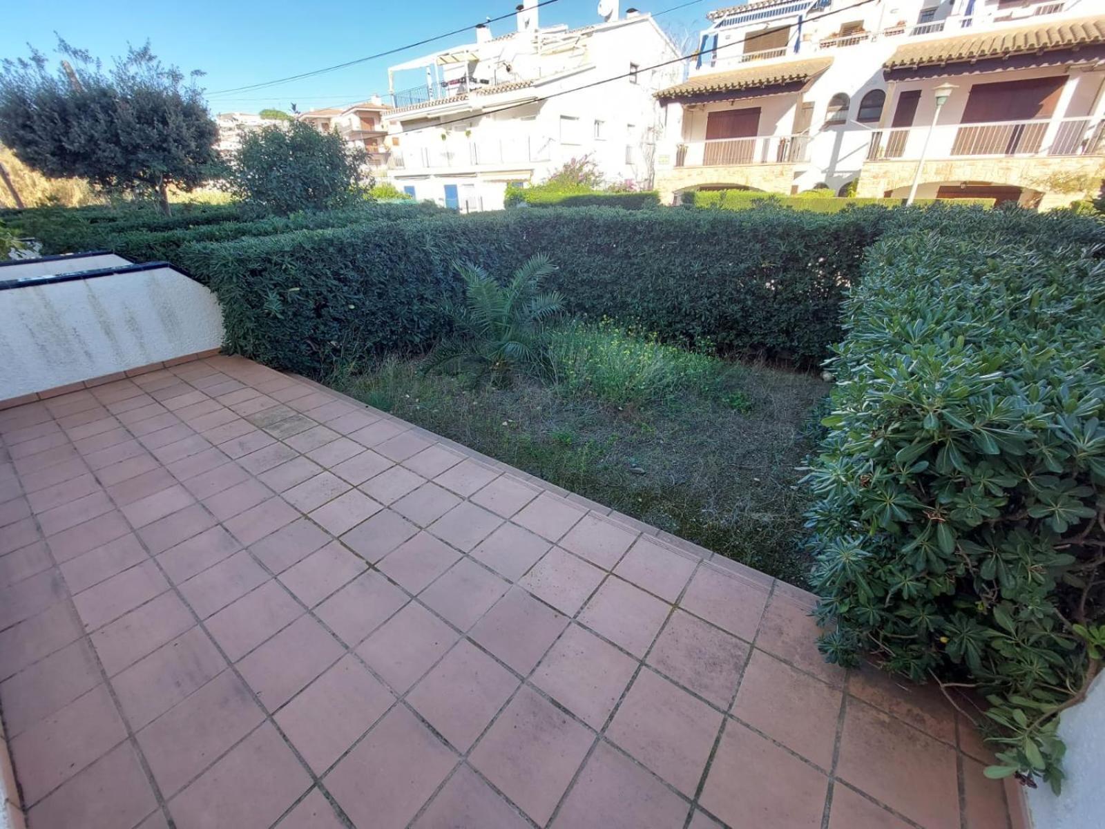 Cal Pere Planta Baja Con Jardin Apartamento