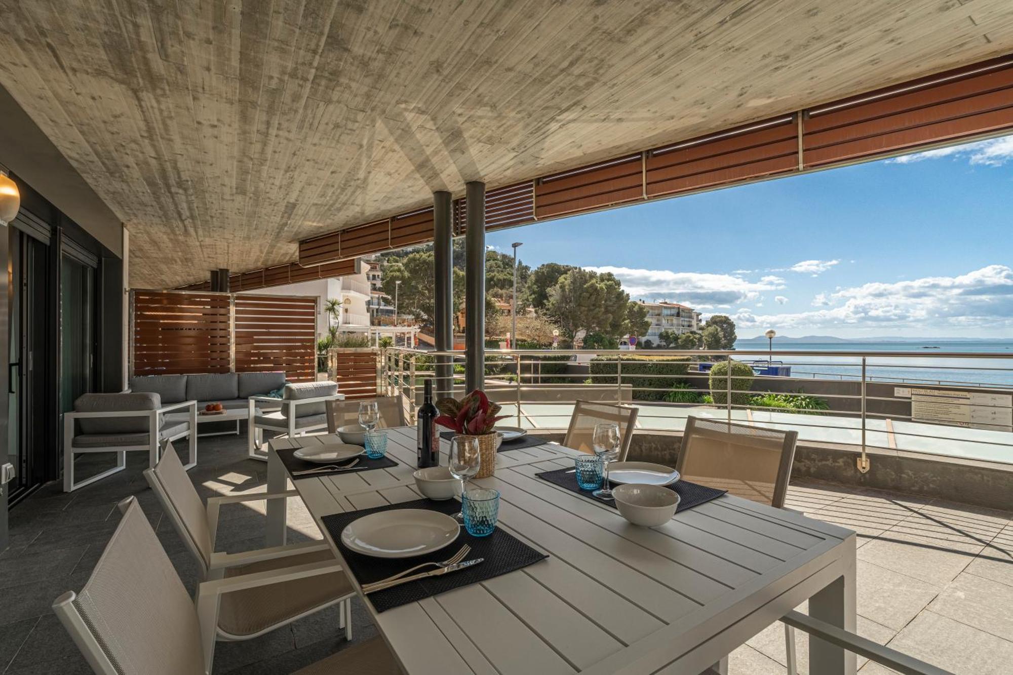 Apartment Con Gran Terraza Delante Del Mar Roses