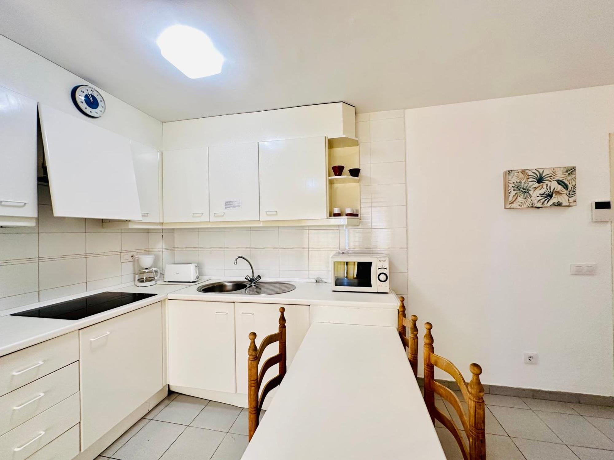 Roc Mar 2 5c - Apartamento Cerca Del Centro Y De La Playa - Terraza Con Vistas Al Mar Y Al Puerto *